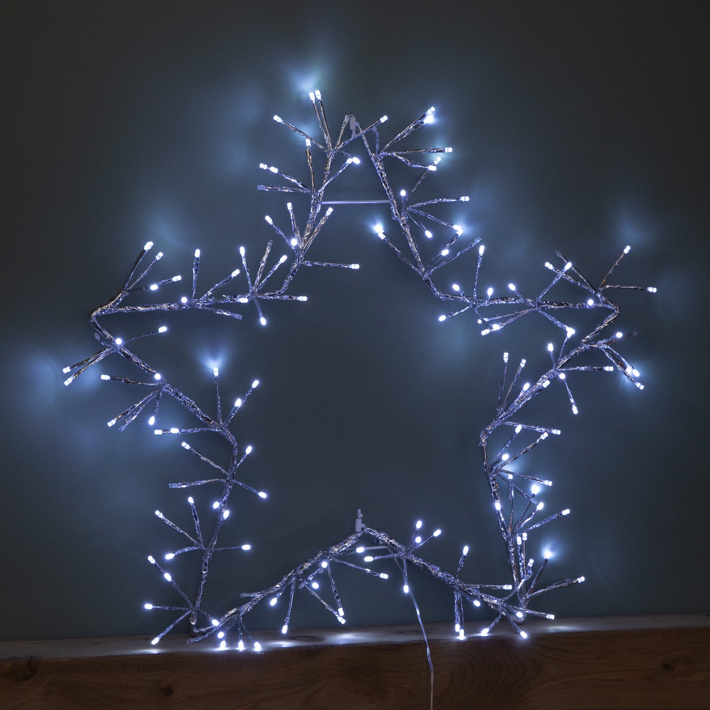 60cm Light up Silver Christmas Star Silhouette with Static & Flashing Ice White LEDs