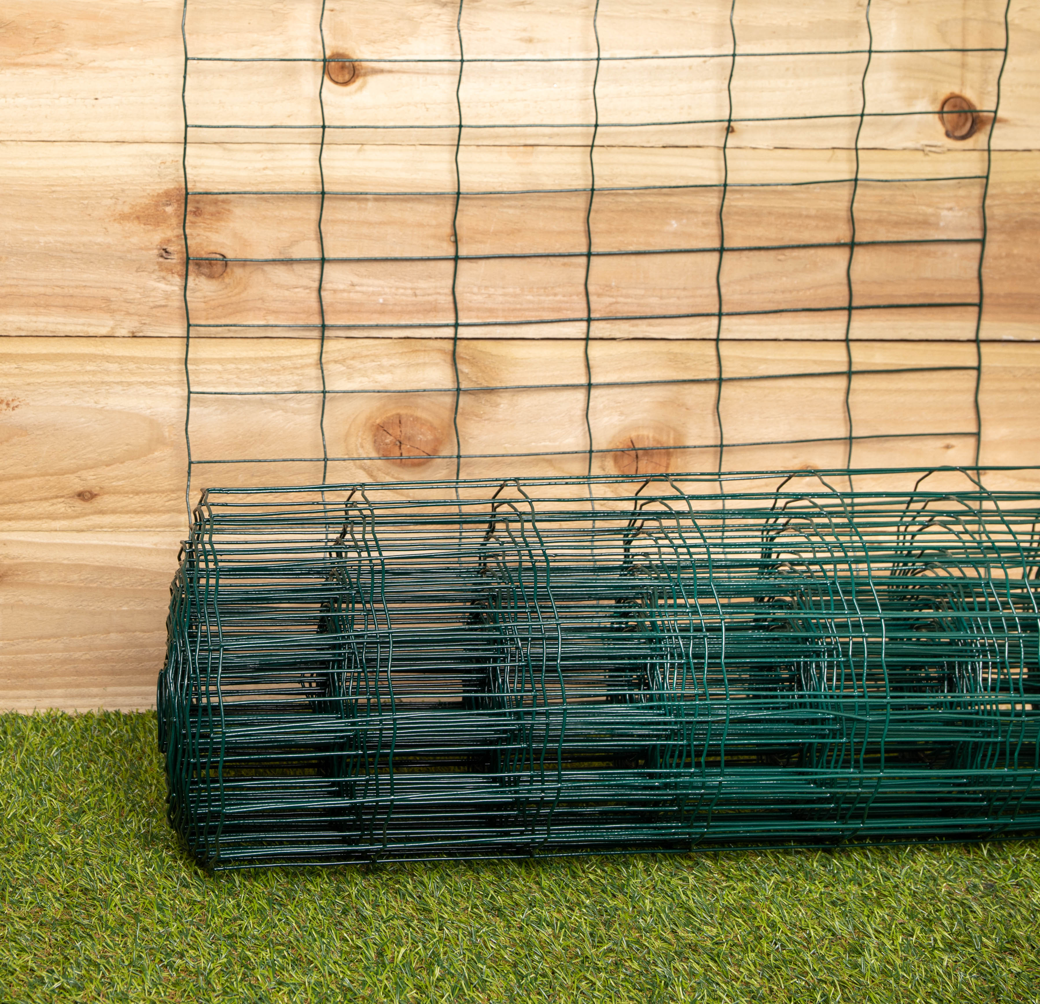 10m x 60cm of Green PVC Plastic Coated Metal Garden Border / Fence