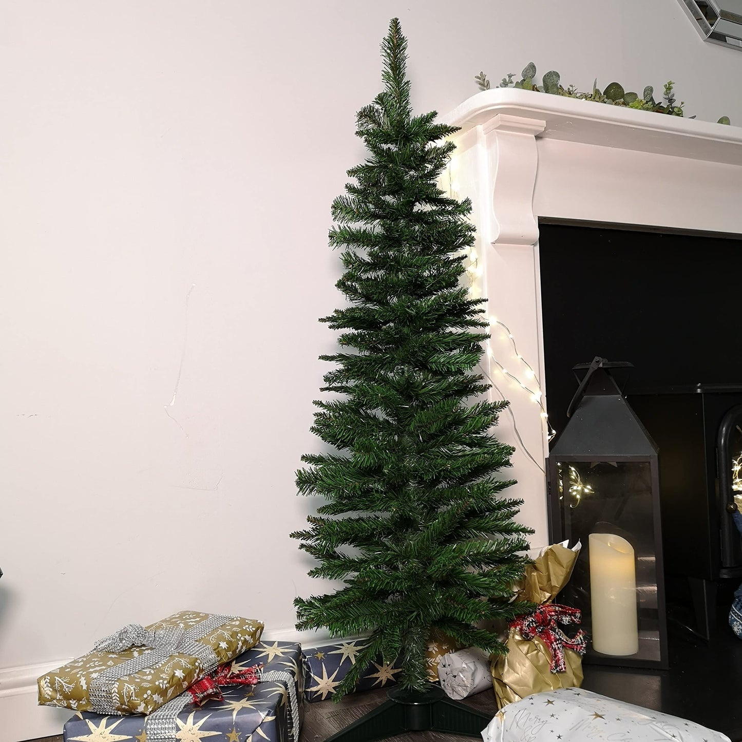 Factory Seconds: 4ft (1.2m) Pencil Style Slim Artificial Christmas Tree in Green