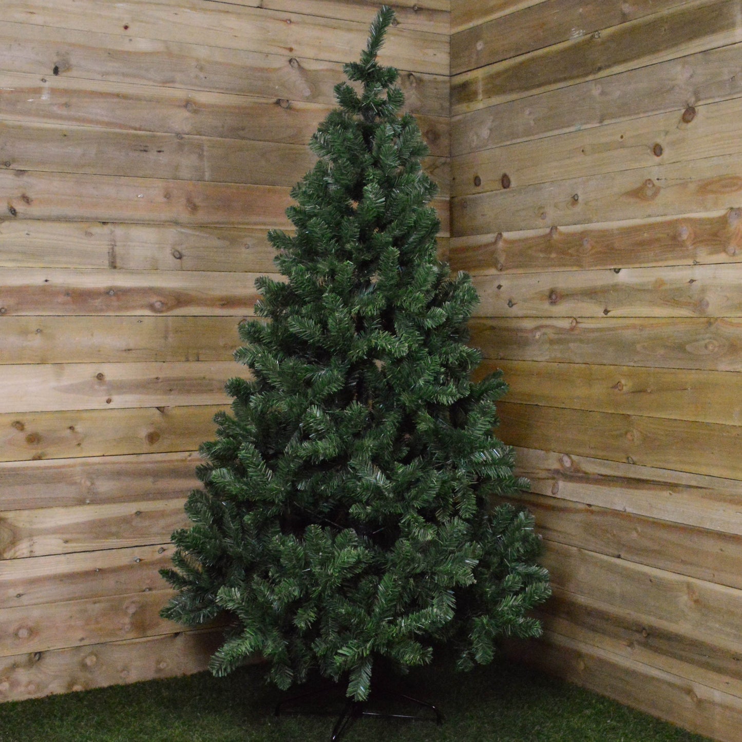 Factory Seconds: 7ft (210cm) Imperial Pine Christmas Tree in Green with 770 tips 137cm Diameter