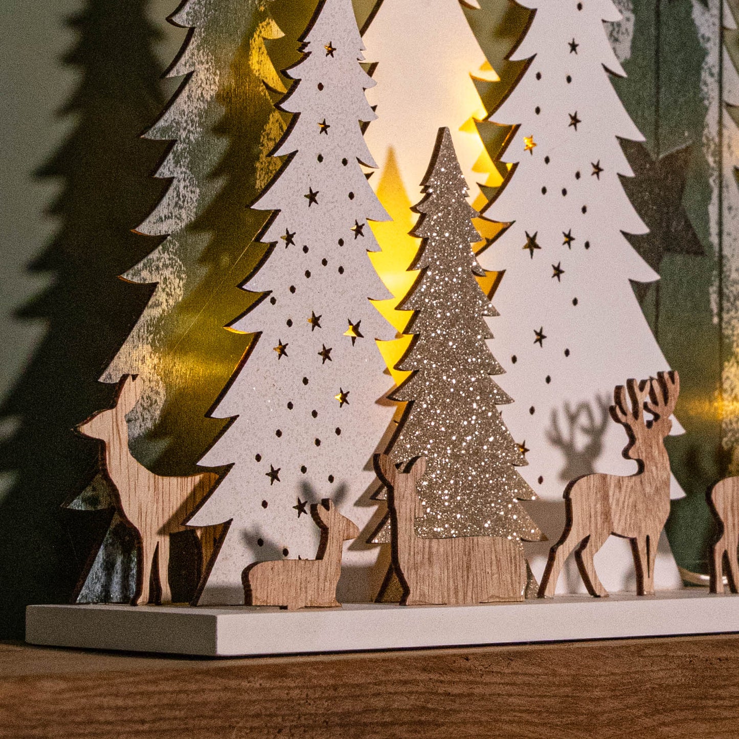 31cm Battery Operated Light up Wooden Christmas Tree with Deer and 15 Warm White LEDs