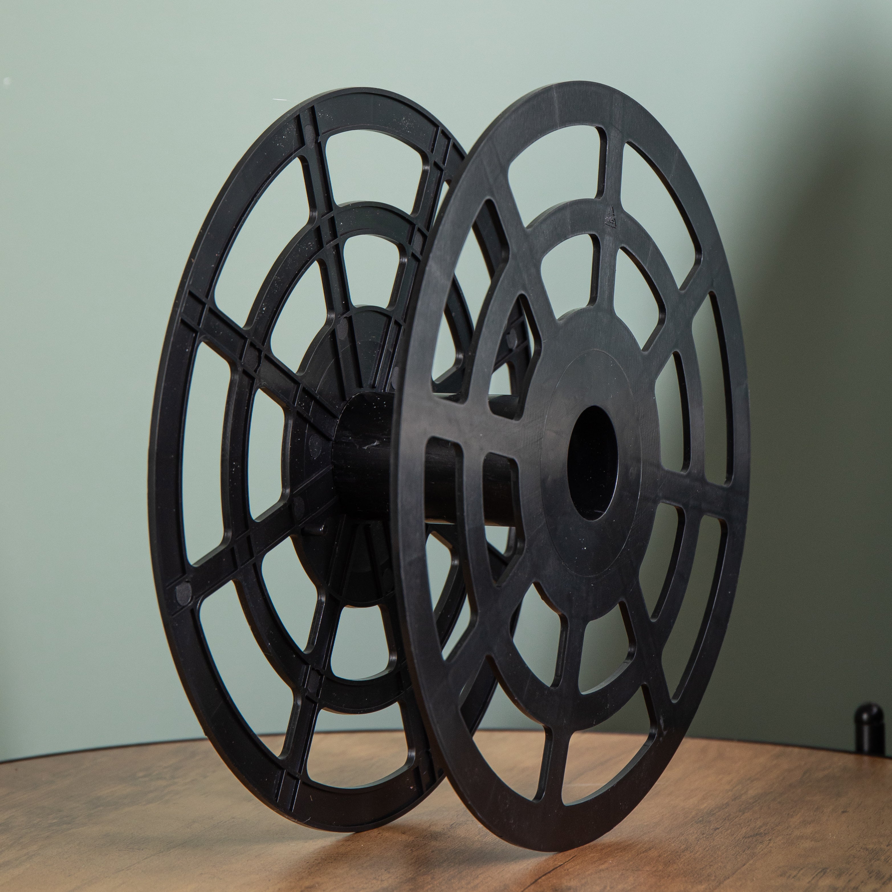 26cm x 9cm Black Plastic Christmas String Light Storage Reel