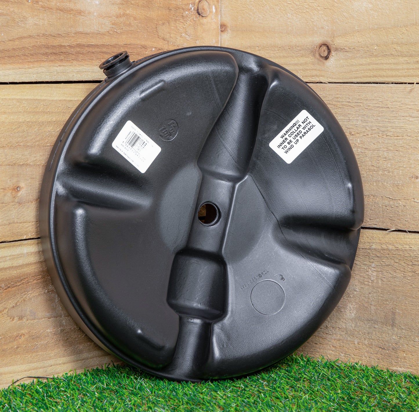 7Kg / 7 Litre Capacity Water Filled Garden Parasol Umbrella Base in Black