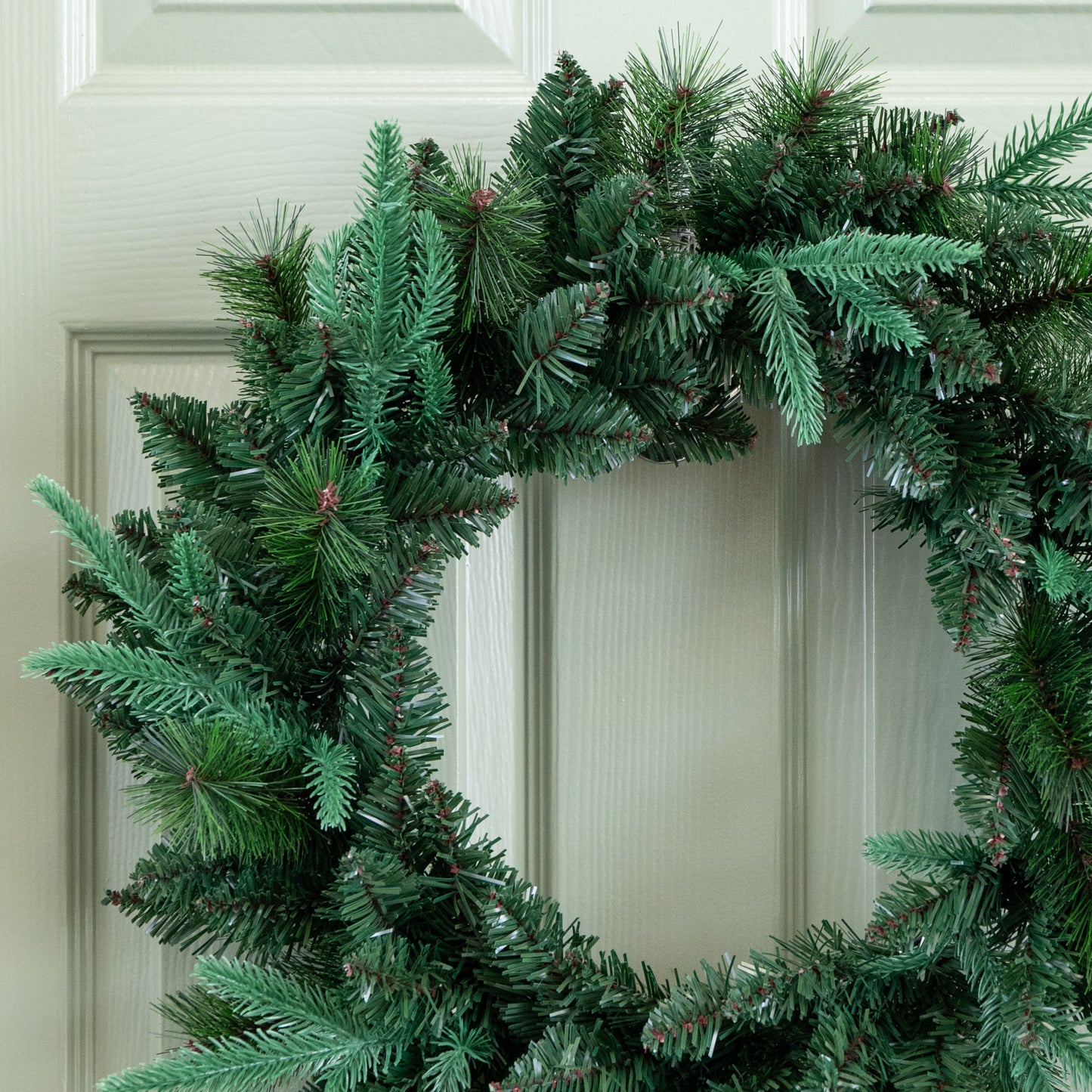 50cm Hanging Artificial Green Norfolk Pine Christmas Wreath with PE & PVC Tips
