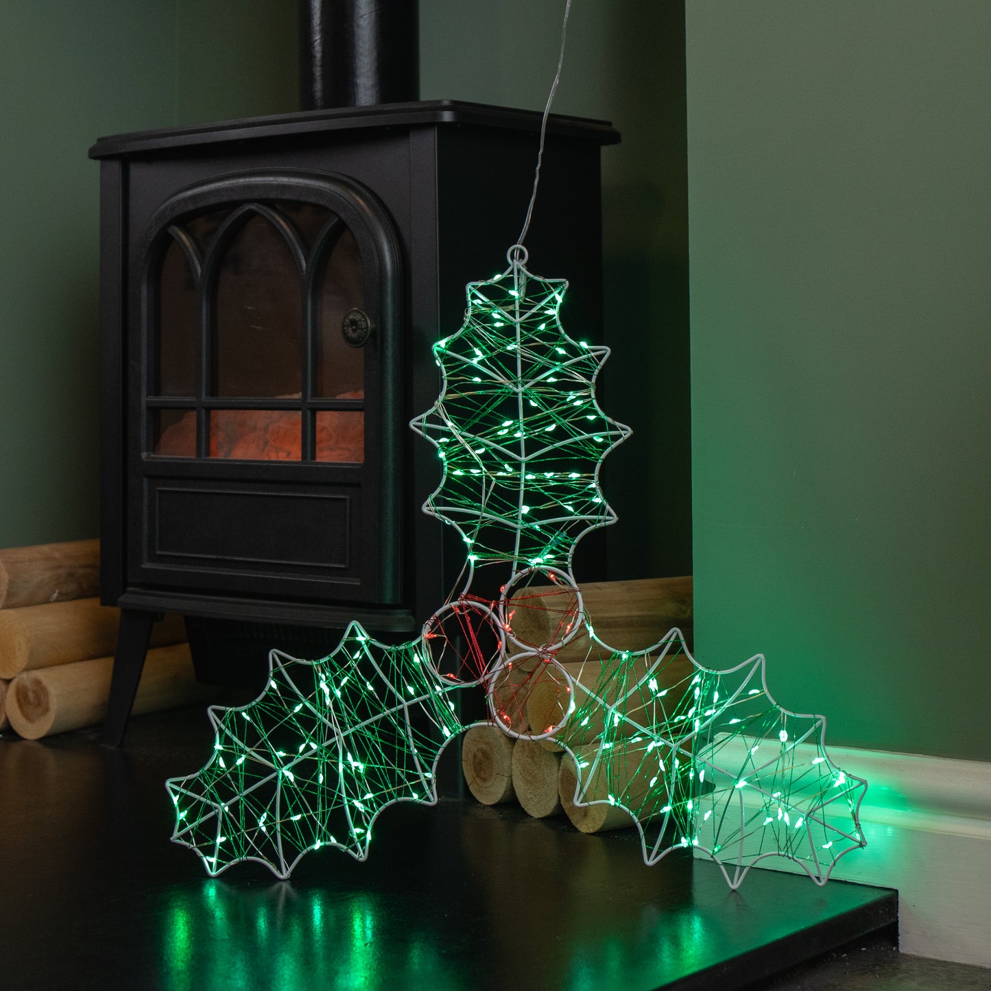 42cm x 44cm Light up Christmas Holly and Berries Dewdrop Silhouette with Twinkling LEDs