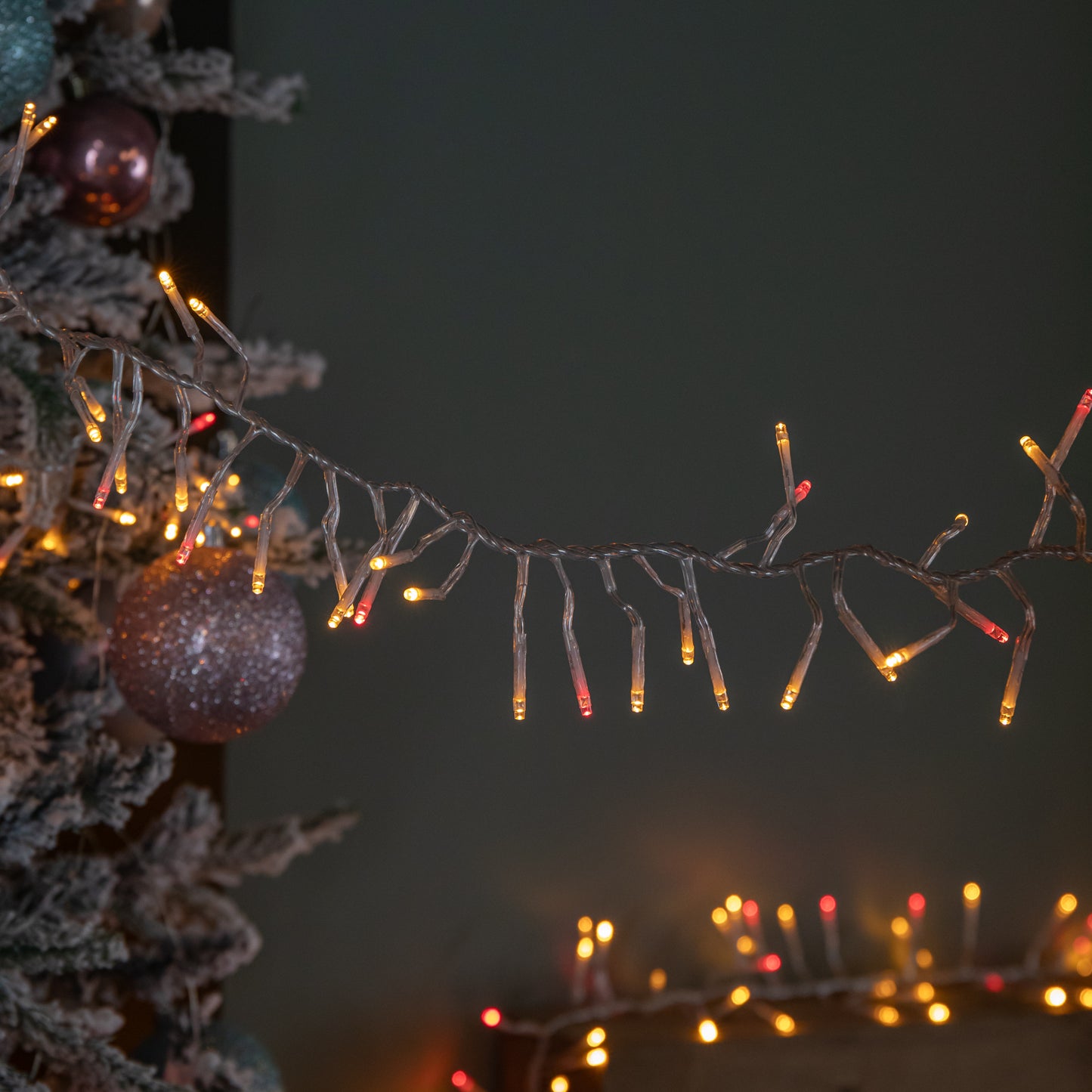 9.3m 720 LED Christmas Cluster String Lights with Timer in Vintage Gold & Red on Clear Cable