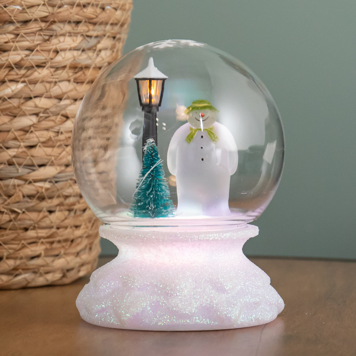 12cm Battery Operated Light up Christmas Snow Globe with The Snowman & Multi-Coloured LEDs