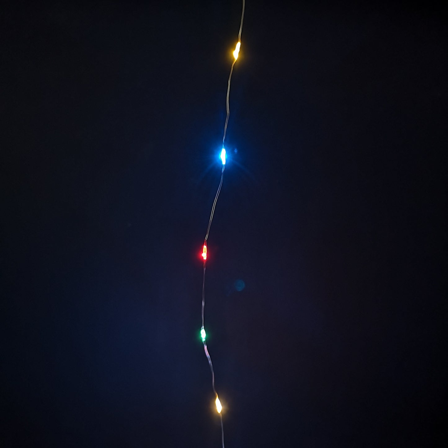 200 LED 10m Premier MicroBrights Indoor Outdoor Christmas Multi Function Battery Operated Lights with Timer on Pin Wire in Multicoloured