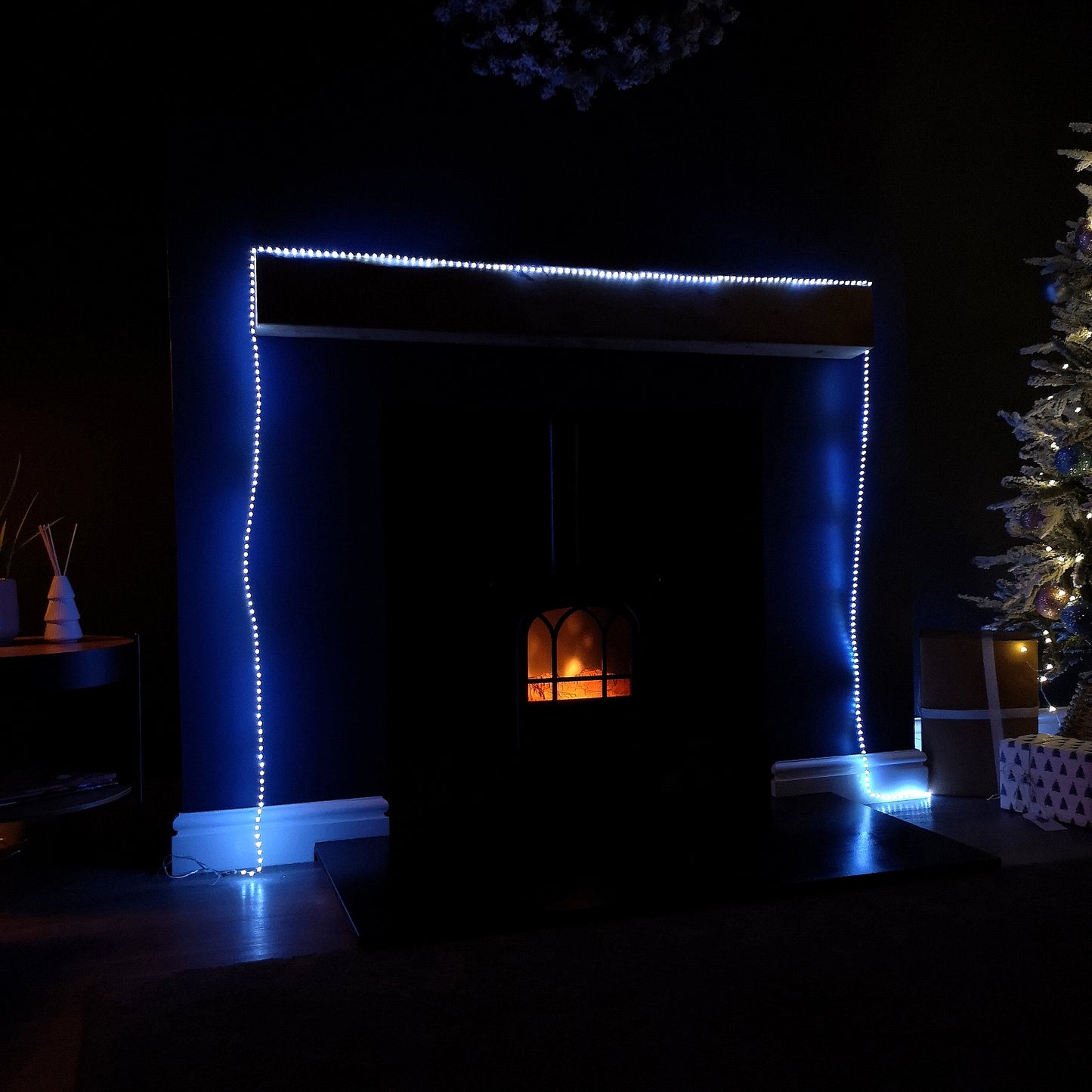 9.6m Compact MicroBrights Christmas Lights with 600 LEDs in White