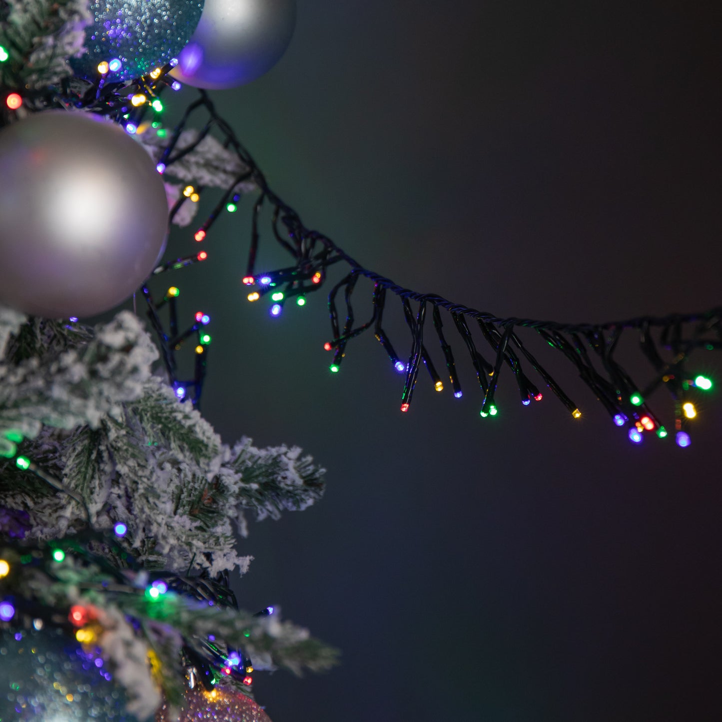 18.5m 1440 LED Christmas Cluster Multi-Action String Lights with Timer in Multi-Coloured