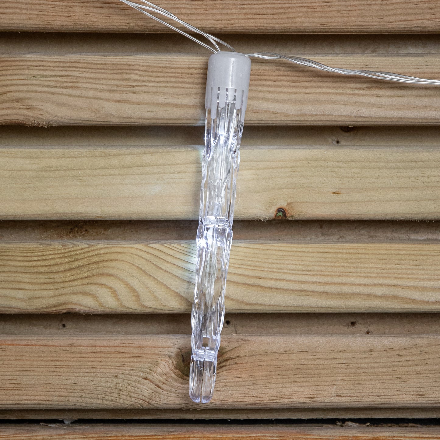 6.9m Icicle Christmas Chaser Lights with 72 Cool White LEDs