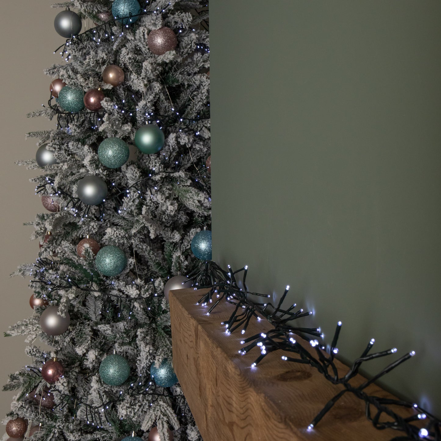 12.4m 960 LED Christmas Cluster Multi-Action String Lights with Timer in White