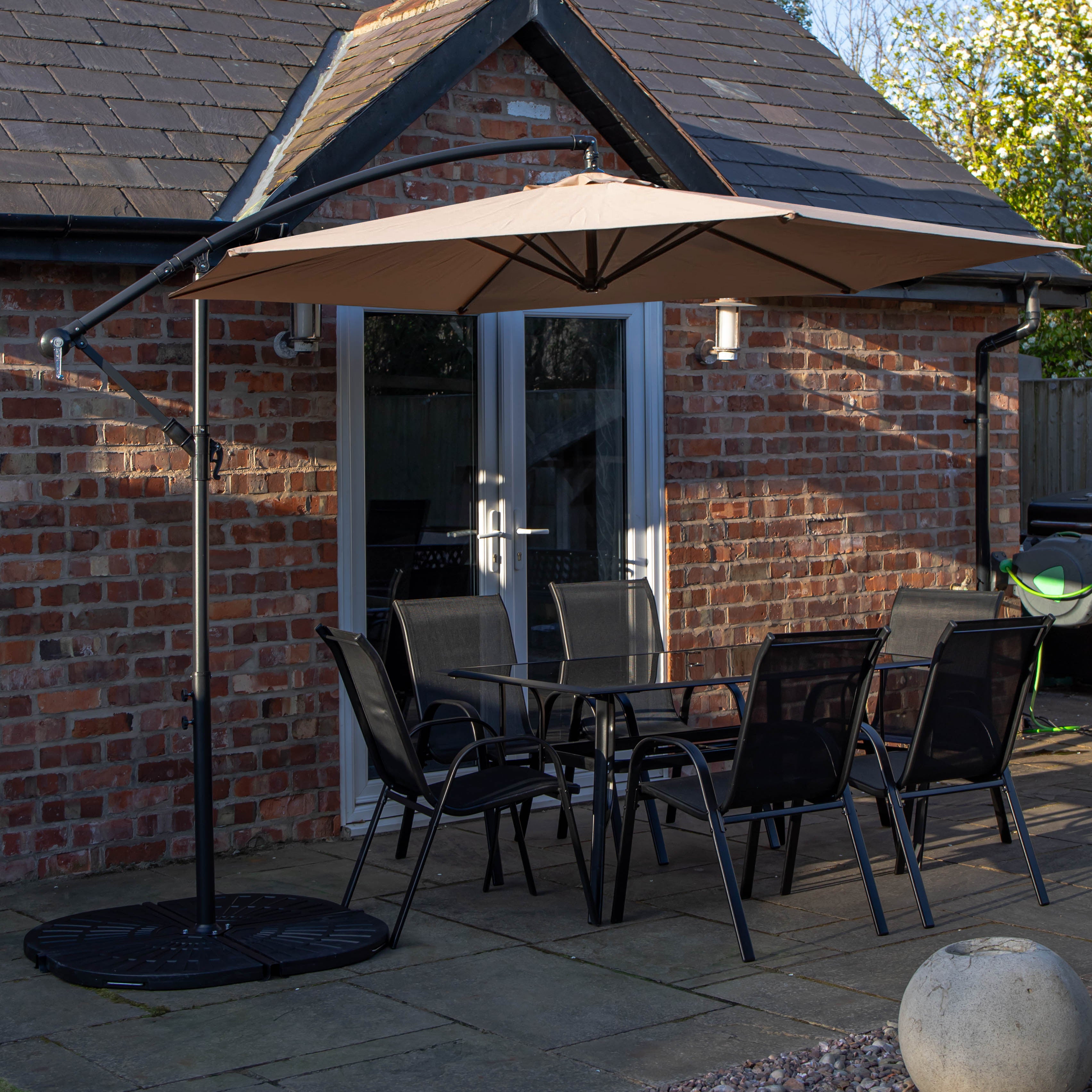 Outdoor 6 Person Rectangular Glass Top Garden Dining Table Chairs With Beige Banana Parasol and Base