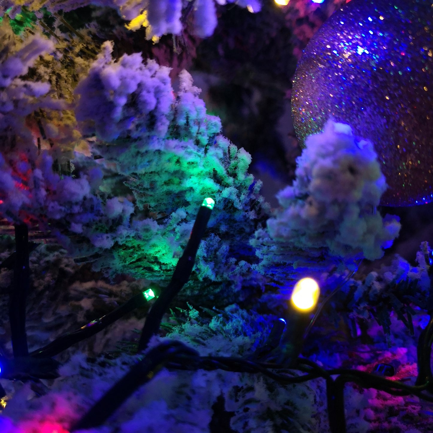 62.5m 5000 Multi-Coloured LEDs Indoor Outdoor Cluster Christmas Lights with Timer