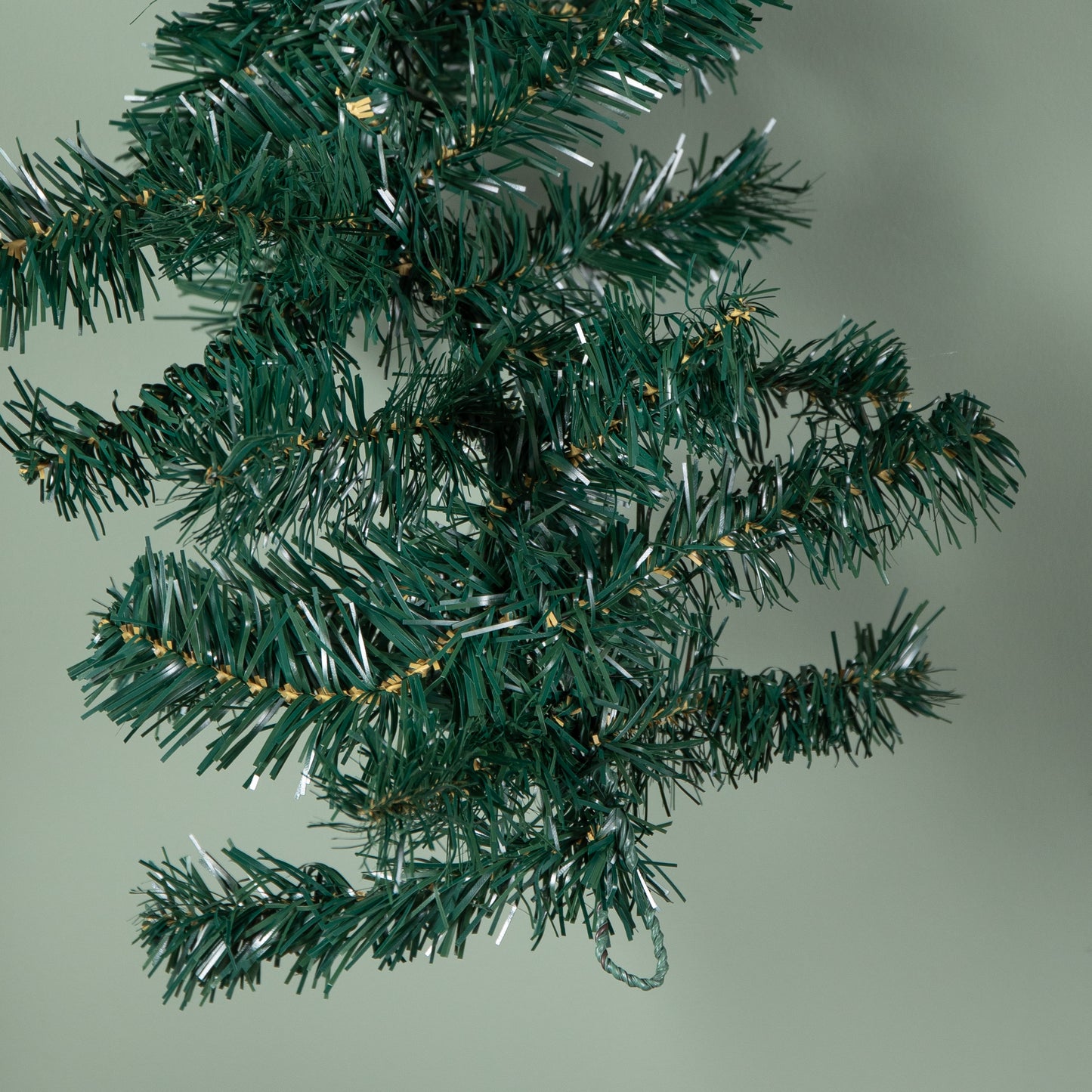 2.7m Plain Green Christmas Garland with 200 Tips