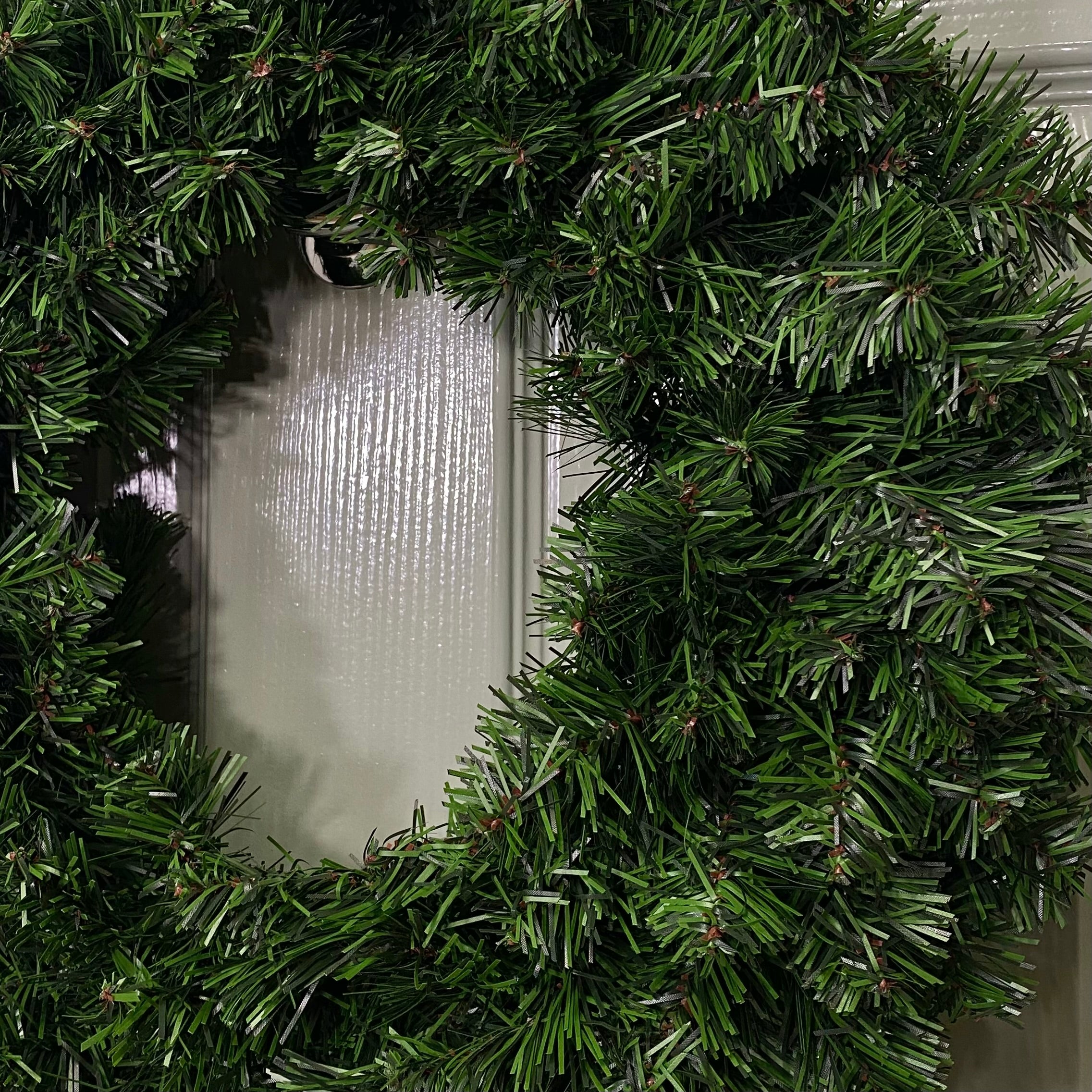 40cm Plain Green Canadian Pine Artificial Christmas Wreath