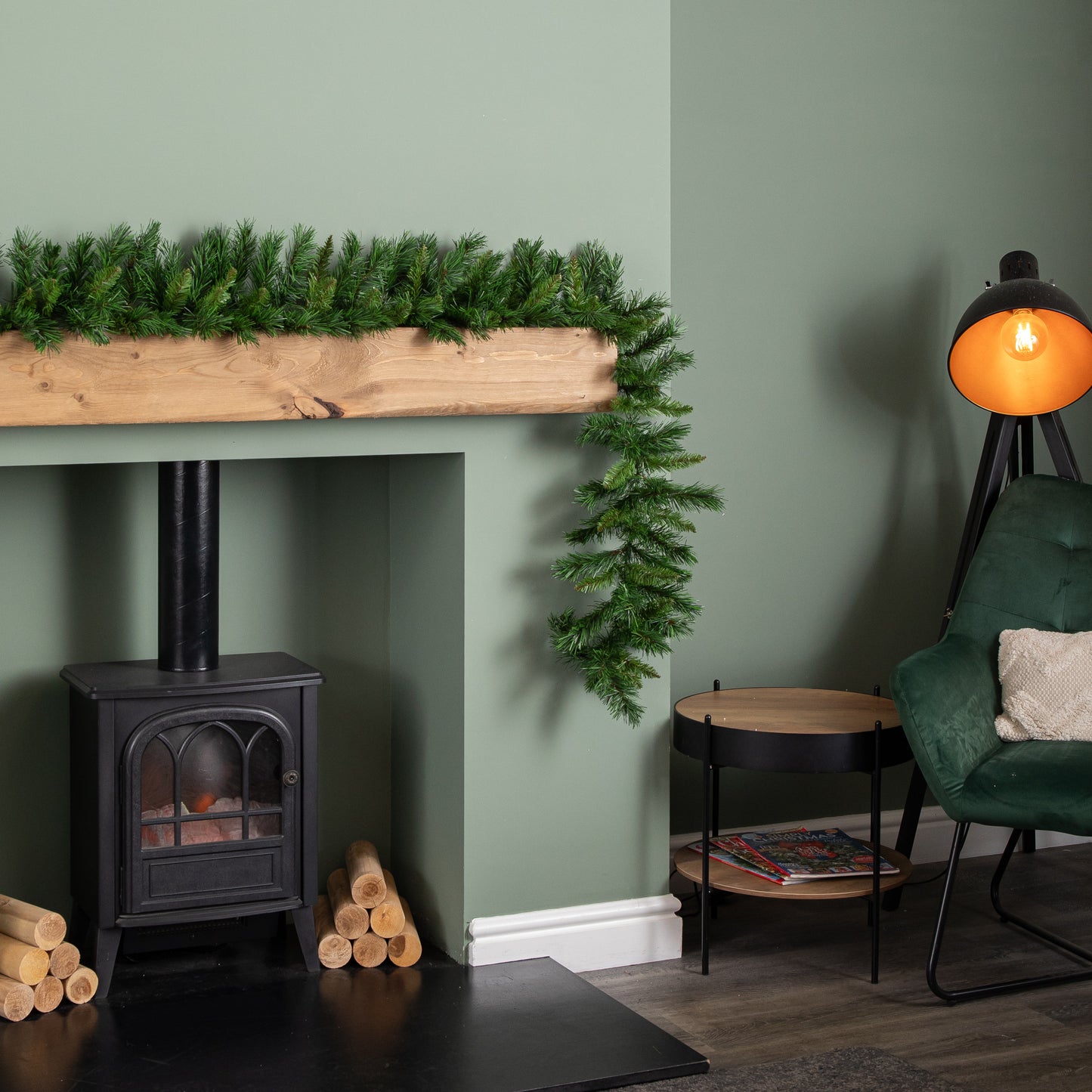 2.7m (9ft) Plain Green Kateson Fir Christmas Garland with 180 Tips