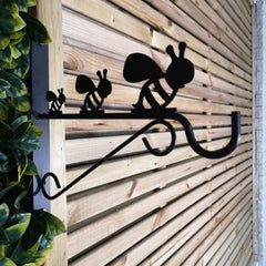 Handcrafted Metal 30cm Black Wall Bee Bracket Hook For Garden Hanging Basket Bird Feeder