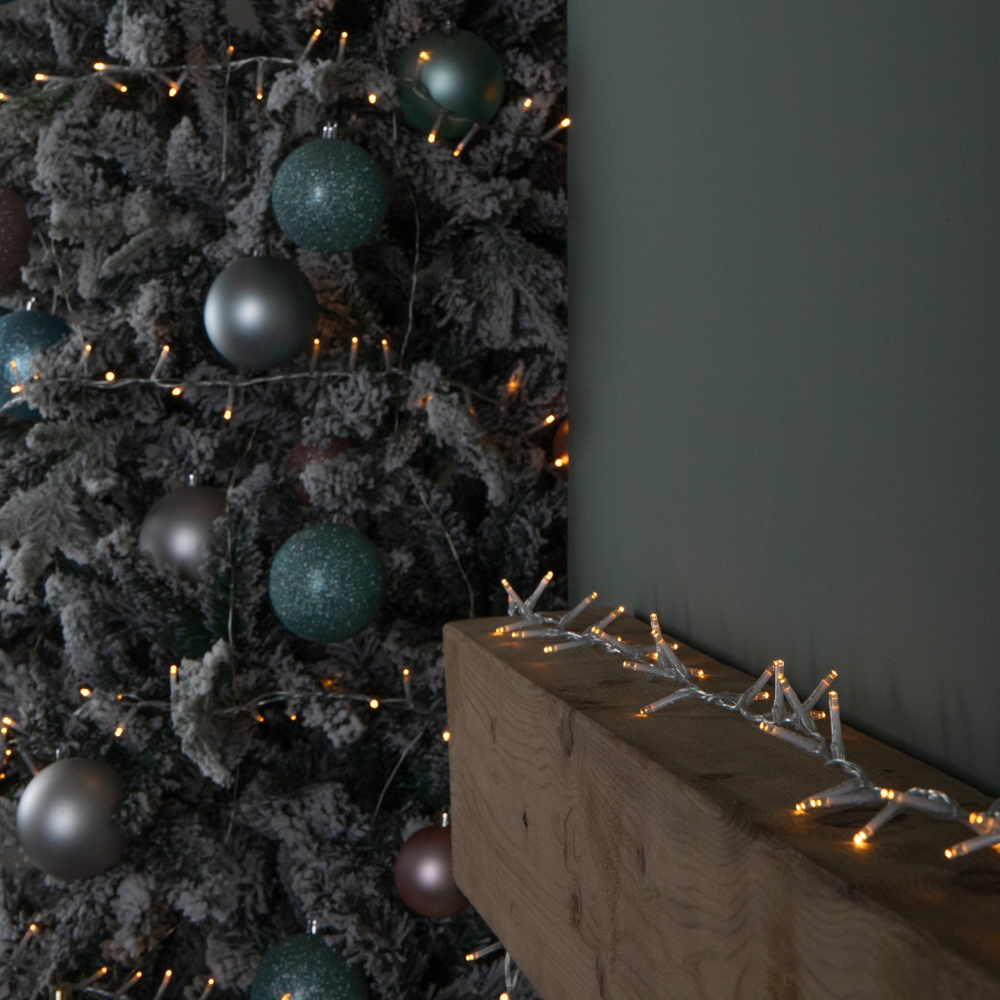 50m 2000 LED TreeBrights Christmas String Lights with Timer in Vintage Gold on Clear Cable