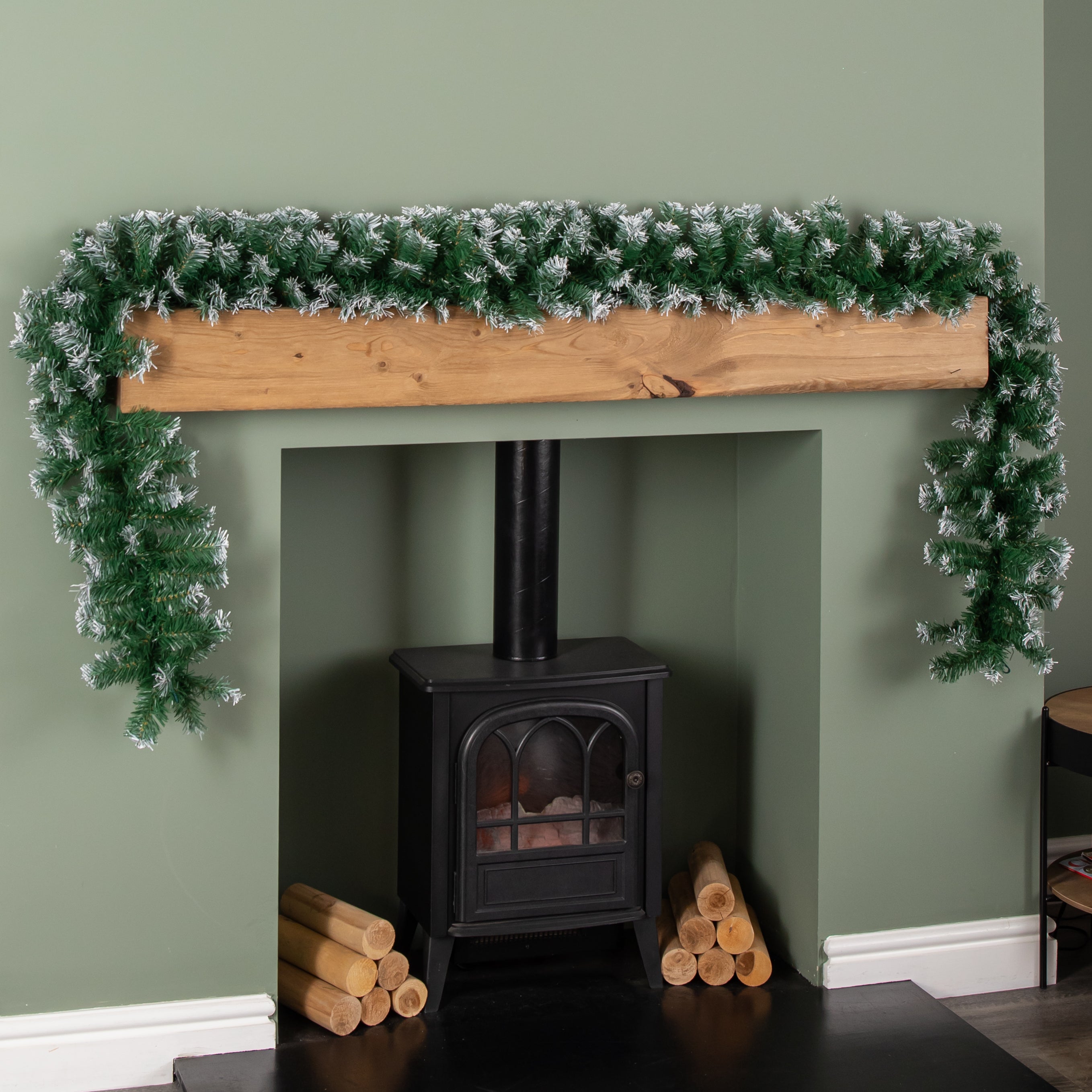 2.7m (9ft) Snow Tipped Green Christmas Garland