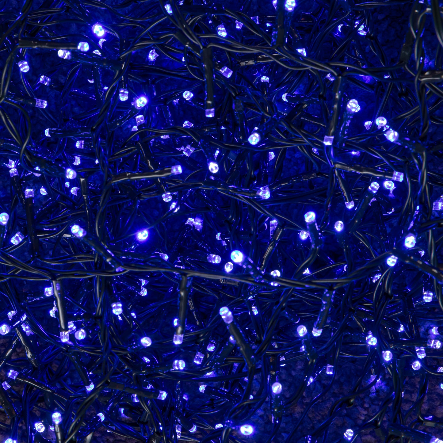 15.5m 600 LED Colour Changing Christmas String Lights in White to Blue