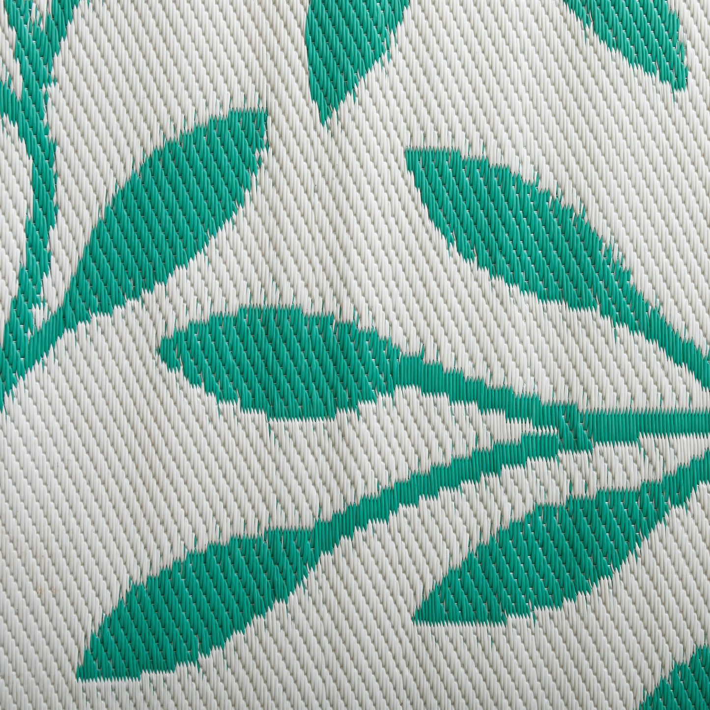1.5m x 2.1m Green Leaves Large Outdoor Alfresco Patio Rug Mat