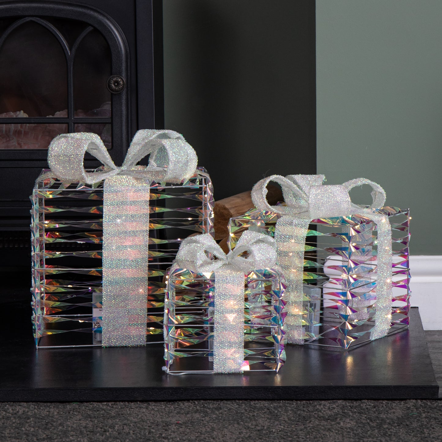 30cm Set of 3 Battery Operated Light up Star Shimmer Christmas Parcels with 90 Warm White LEDs