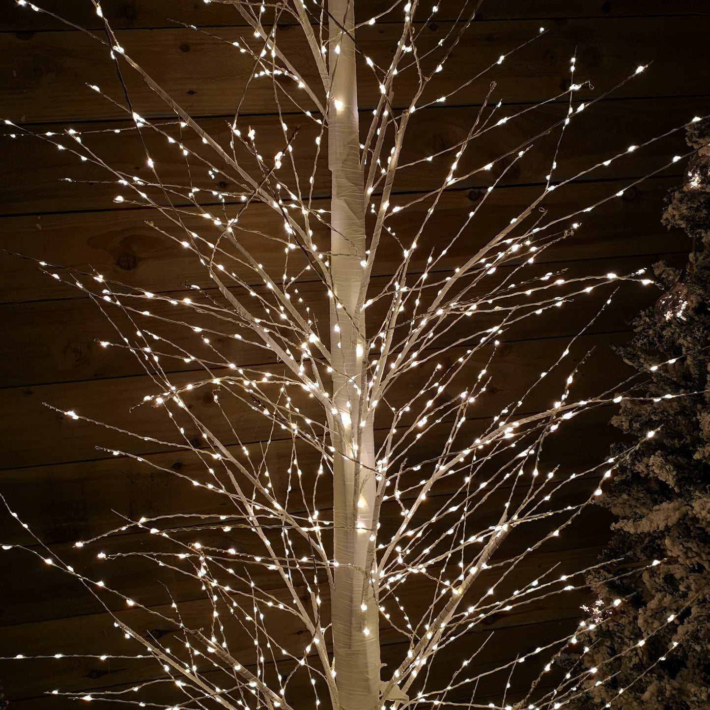 Factory Seconds: 7ft (2.1m) White Modelling Micro Dot Tree with 1,700 Twinkling LEDs in Warm white 