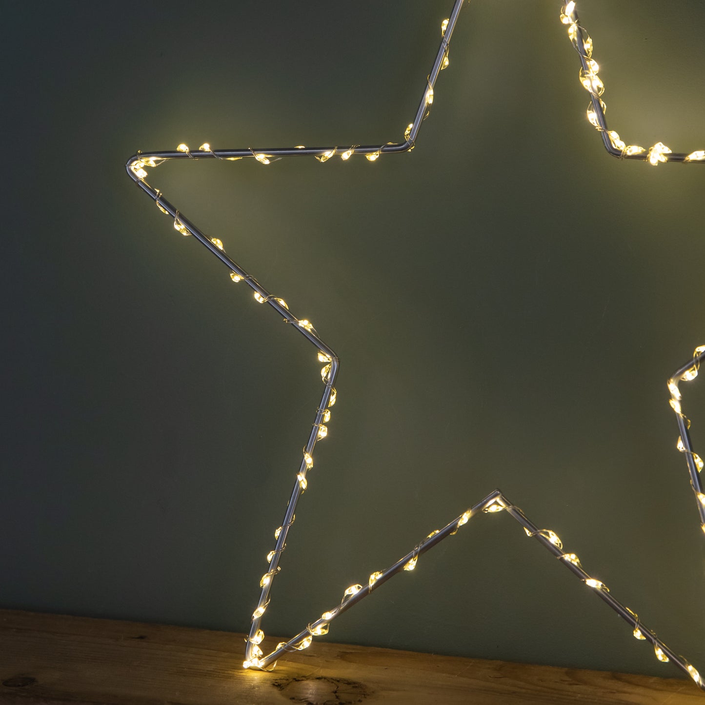 30cm Light up Dewdrop Christmas Star with 120 Warm White LEDs