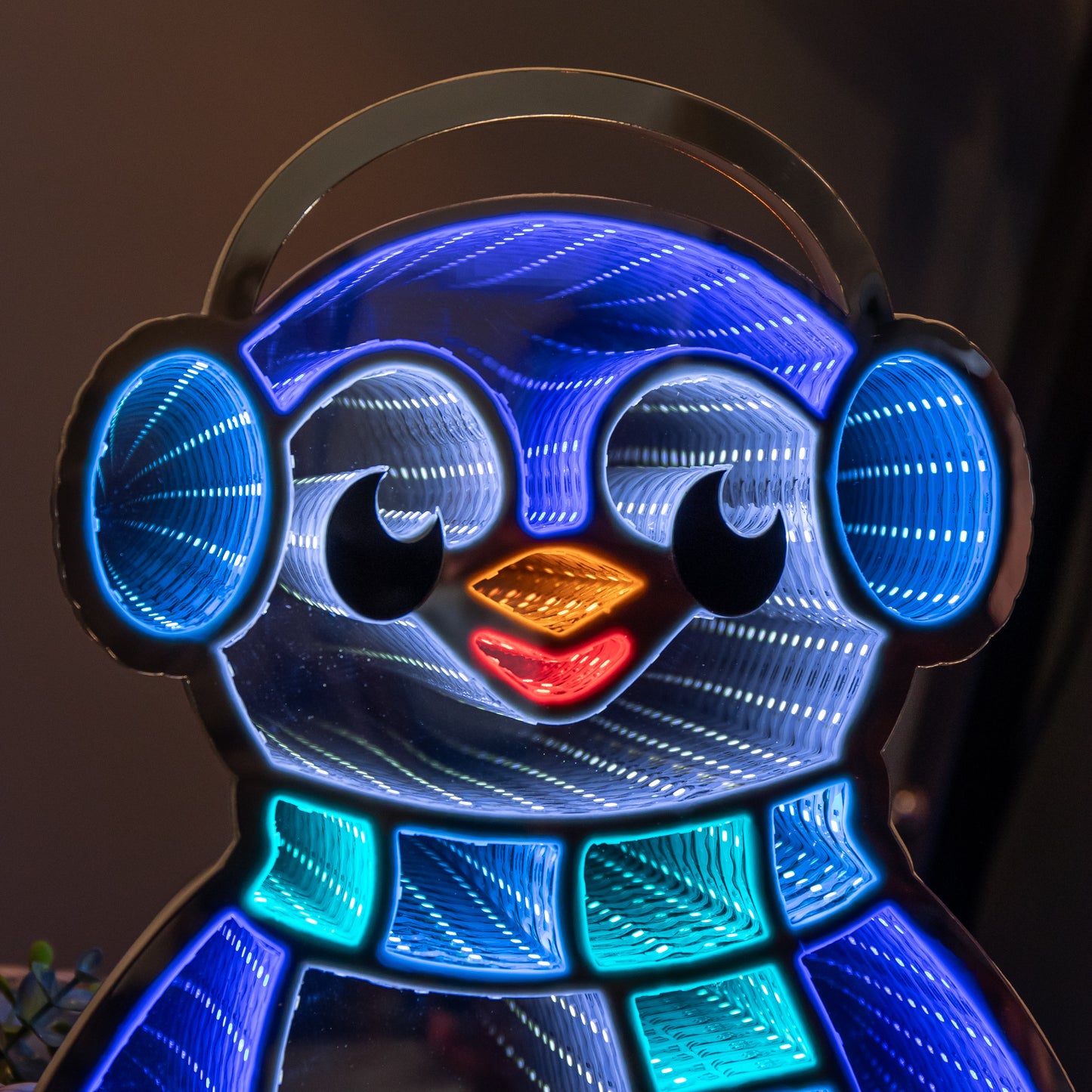 40cm Light up Penguin Infinity Christmas Decoration with Blue and White LEDs