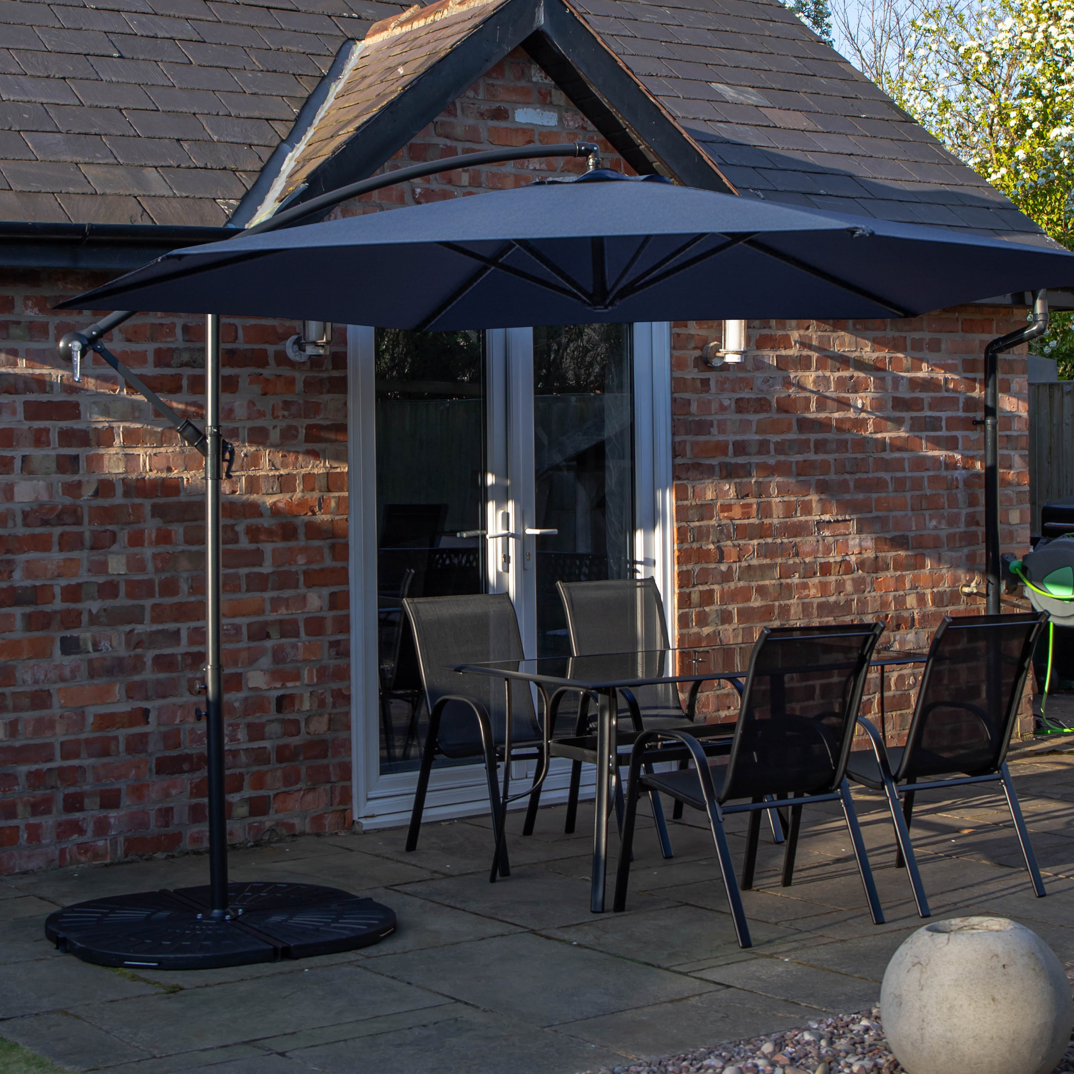Outdoor 4 Person Rectangular Glass Top Garden Dining Table Chairs With Blue Banana Parasol and Base