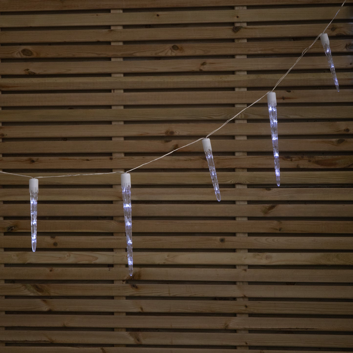 2.7m Set of 10 Battery Operated In-Lit Christmas Icicle Lights with 40 Cool White LEDs