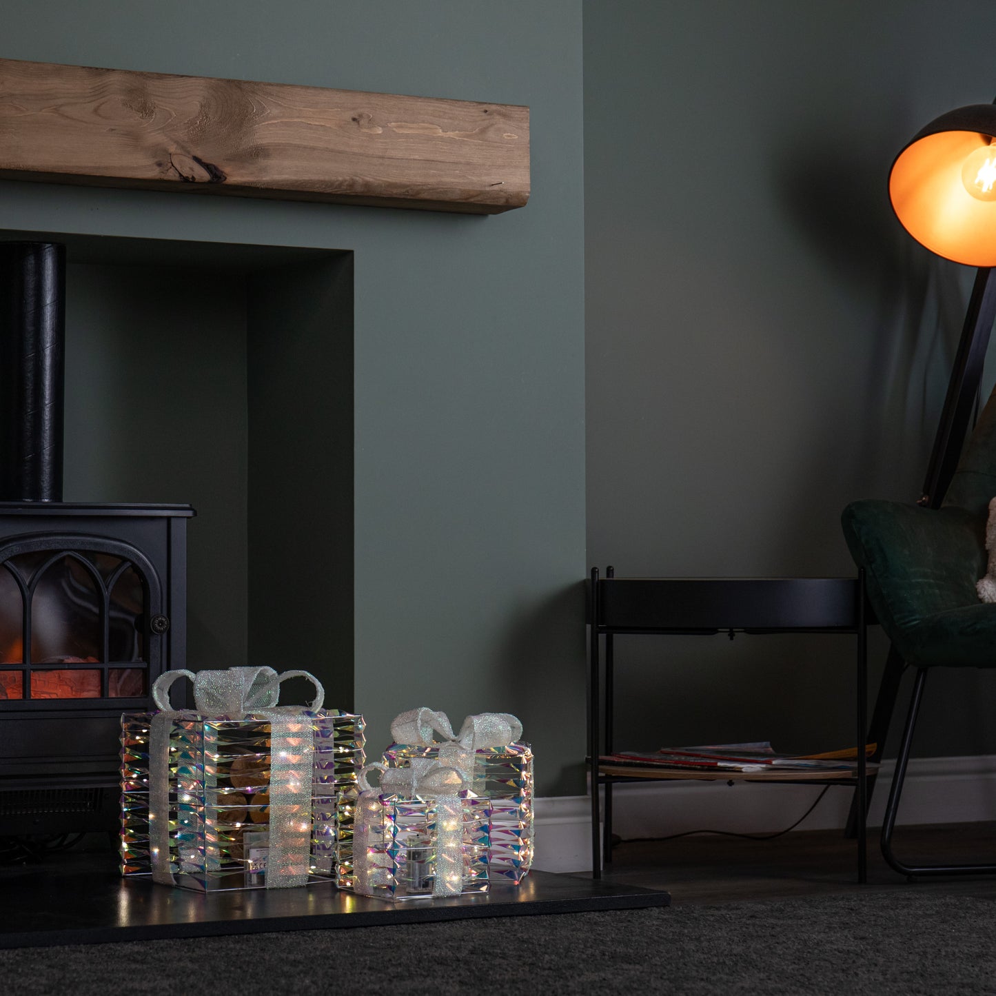 30cm Set of 3 Battery Operated Light up Star Shimmer Christmas Parcels with 90 Warm White LEDs