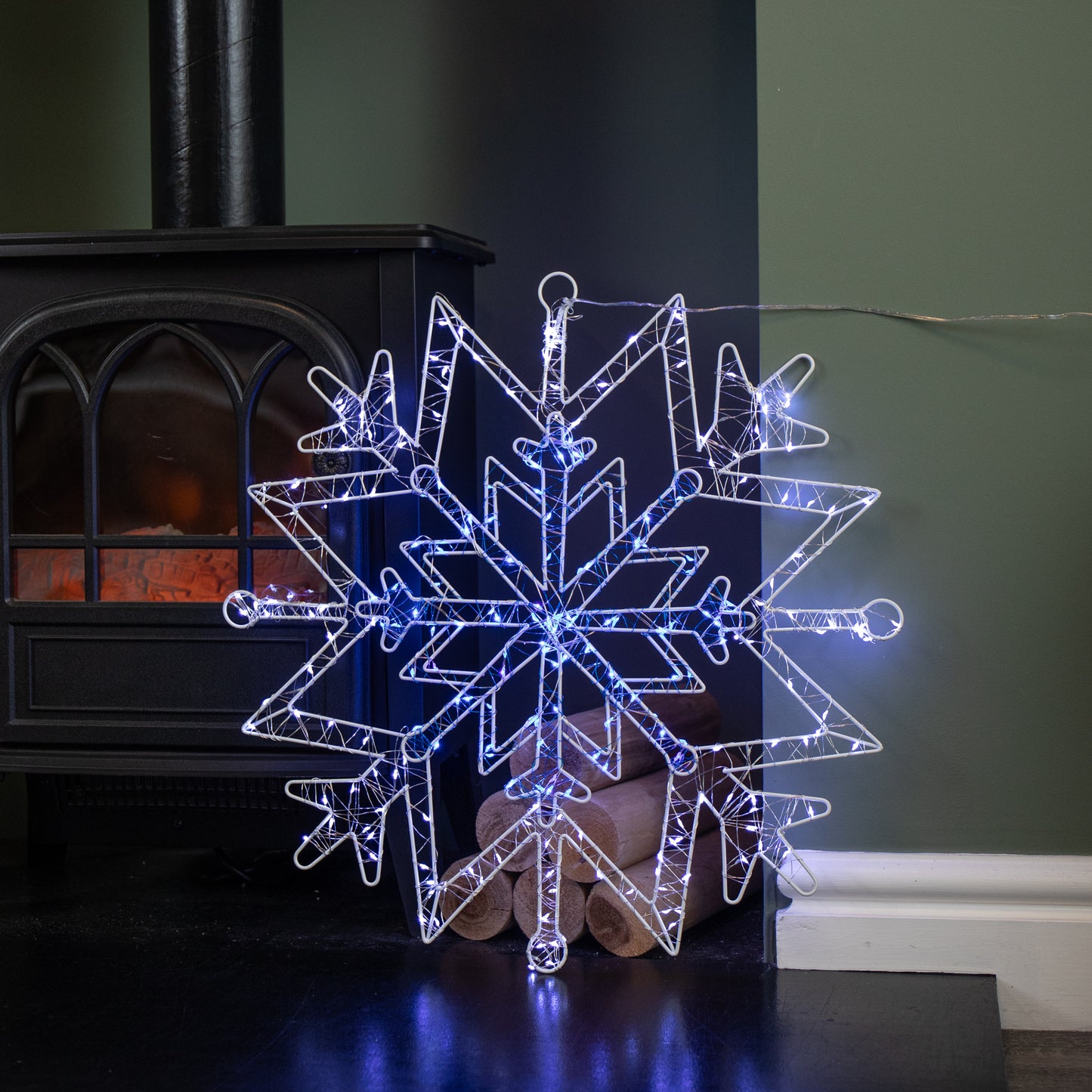52cm Light up Christmas Snowflake Dewdrop Silhouette with Twinkling LEDs