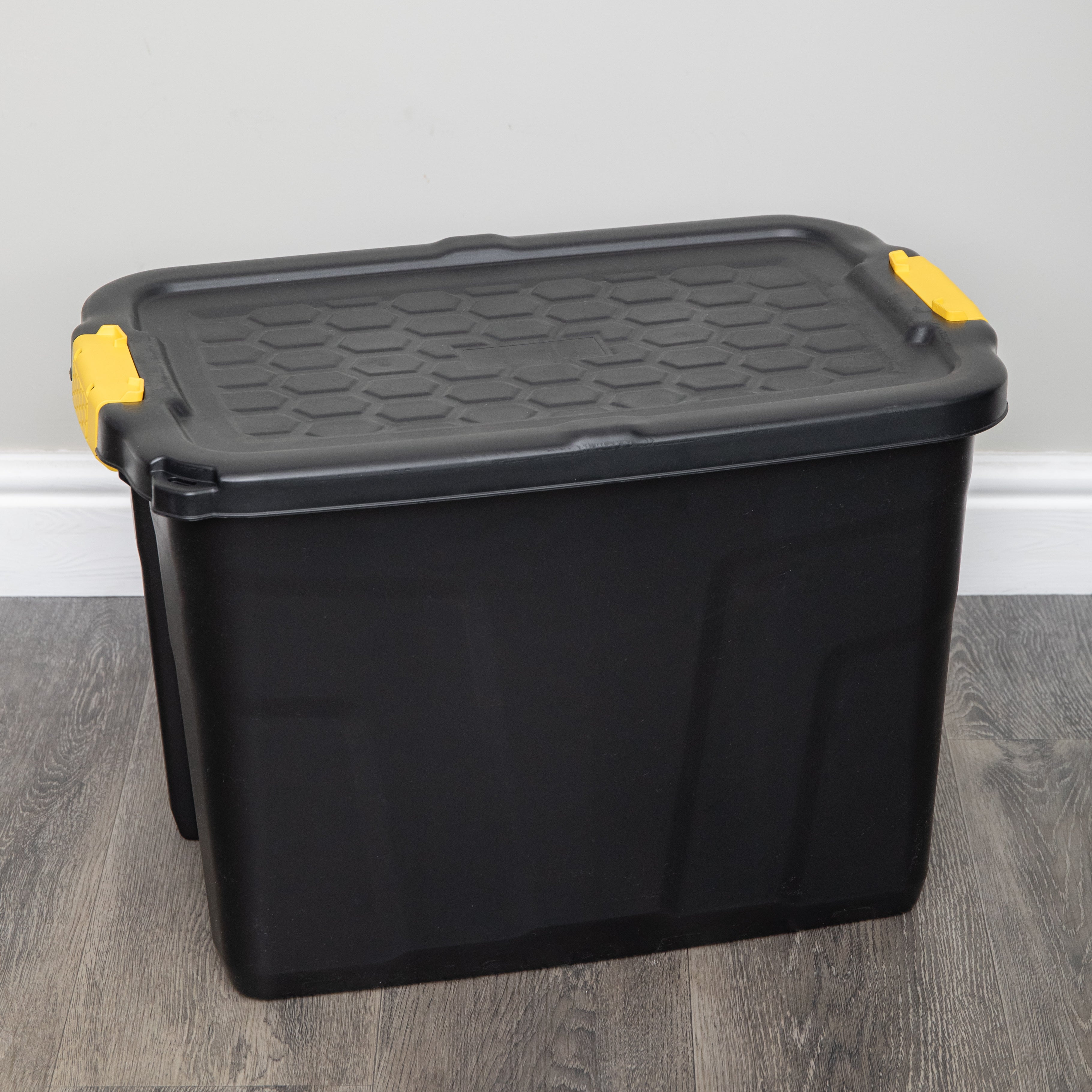 60L Heavy Duty Lockable & Stackable Storage Tub Chest with Clips in Black