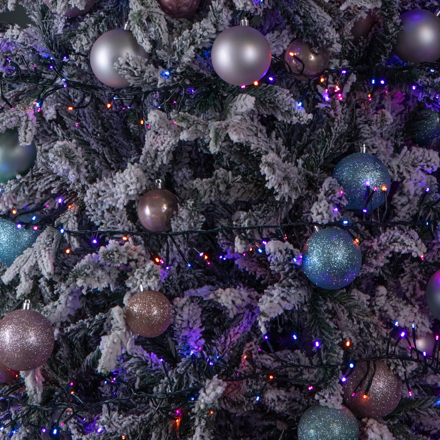 6.2m 480 LED Christmas Cluster String Lights with Timer in Rainbow