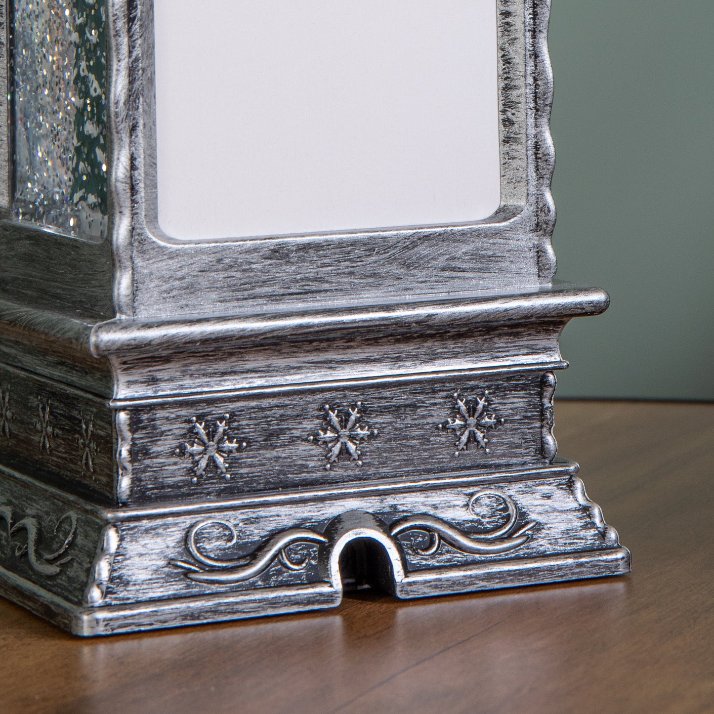 27cm Dual Powered Light up Antique Silver Christmas Water Spinner with Dogs & Flying Sleigh Scene 