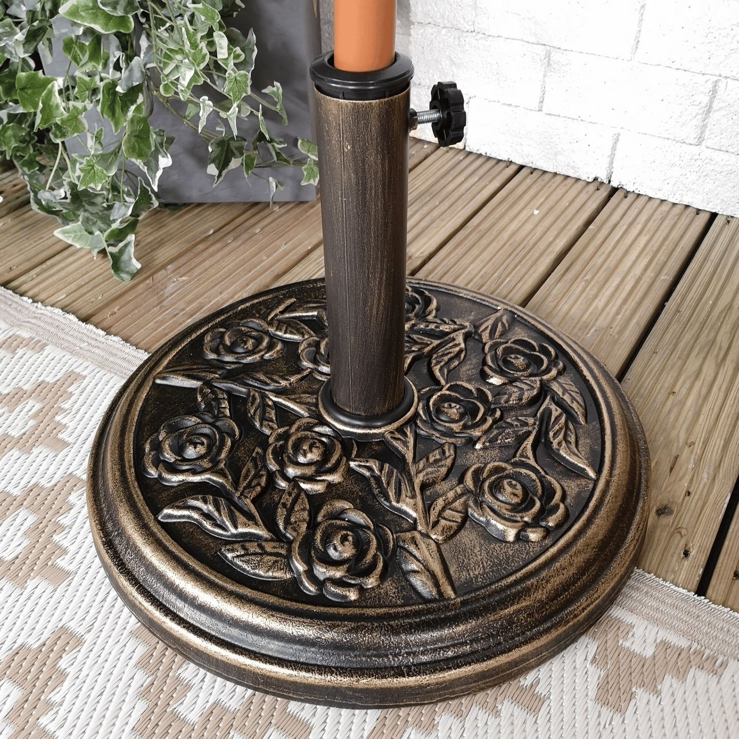 Factory Seconds 9kg Heavy Duty Bronze Cast Iron Effect Garden Parasol Base