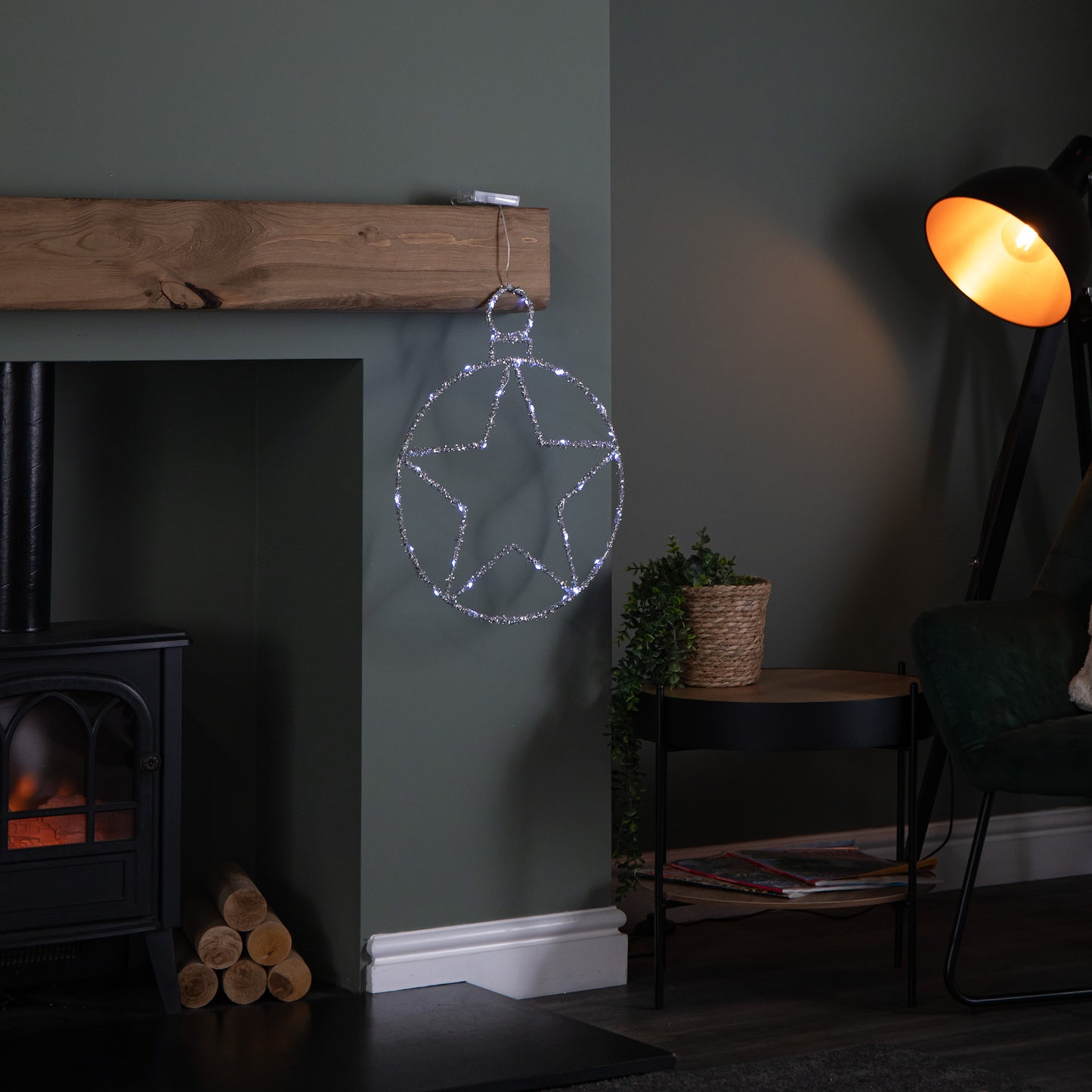 49cm Battery Powered Light up Christmas Silver Star Ball with Twinkling White LEDs