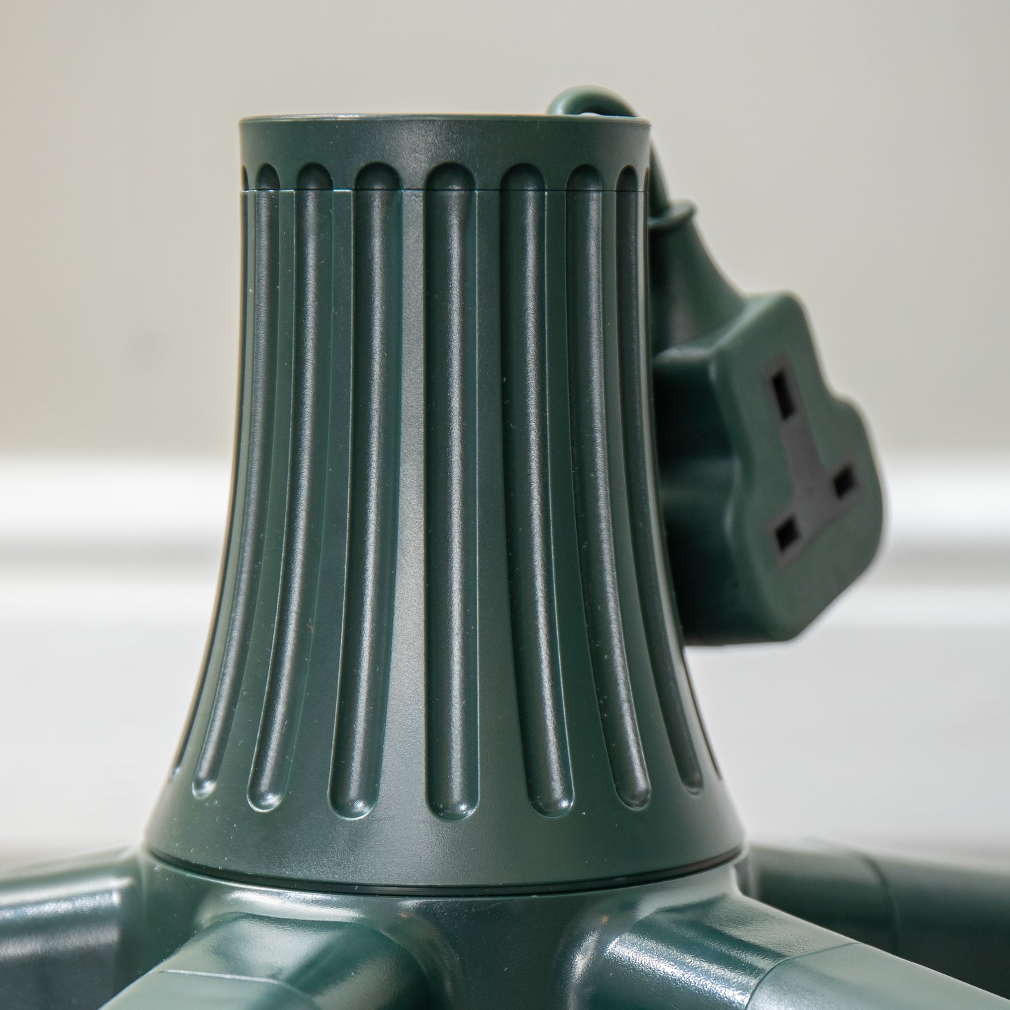 20cm x 65cm Green Rotating Christmas Tree Stand for 2.4m Max Tree Height