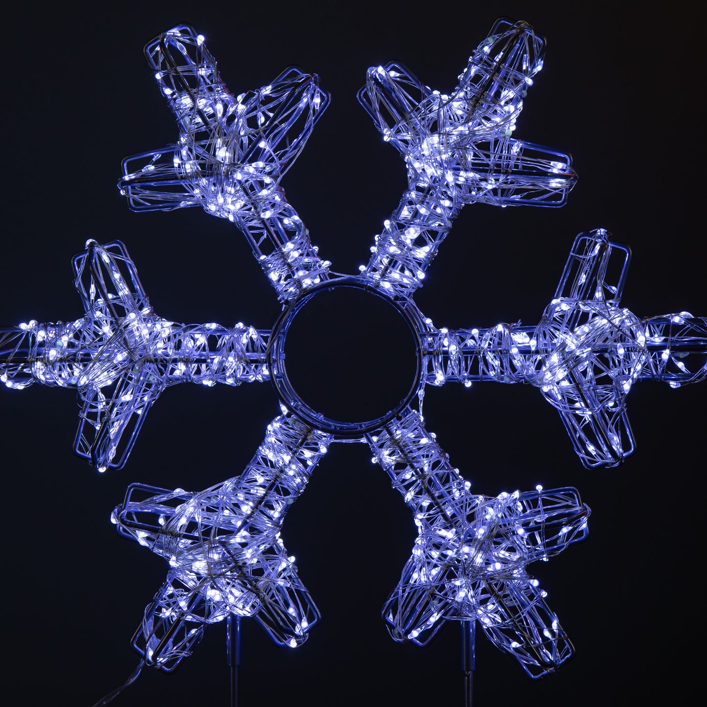 45cm Light up Silver Christmas Snowflake on Metal Stand with White LEDs