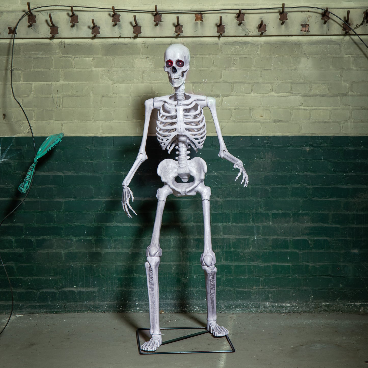 5ft (1.5m) Full Body Halloween Standing Skeleton with Posable Joints & Red LED Eyes