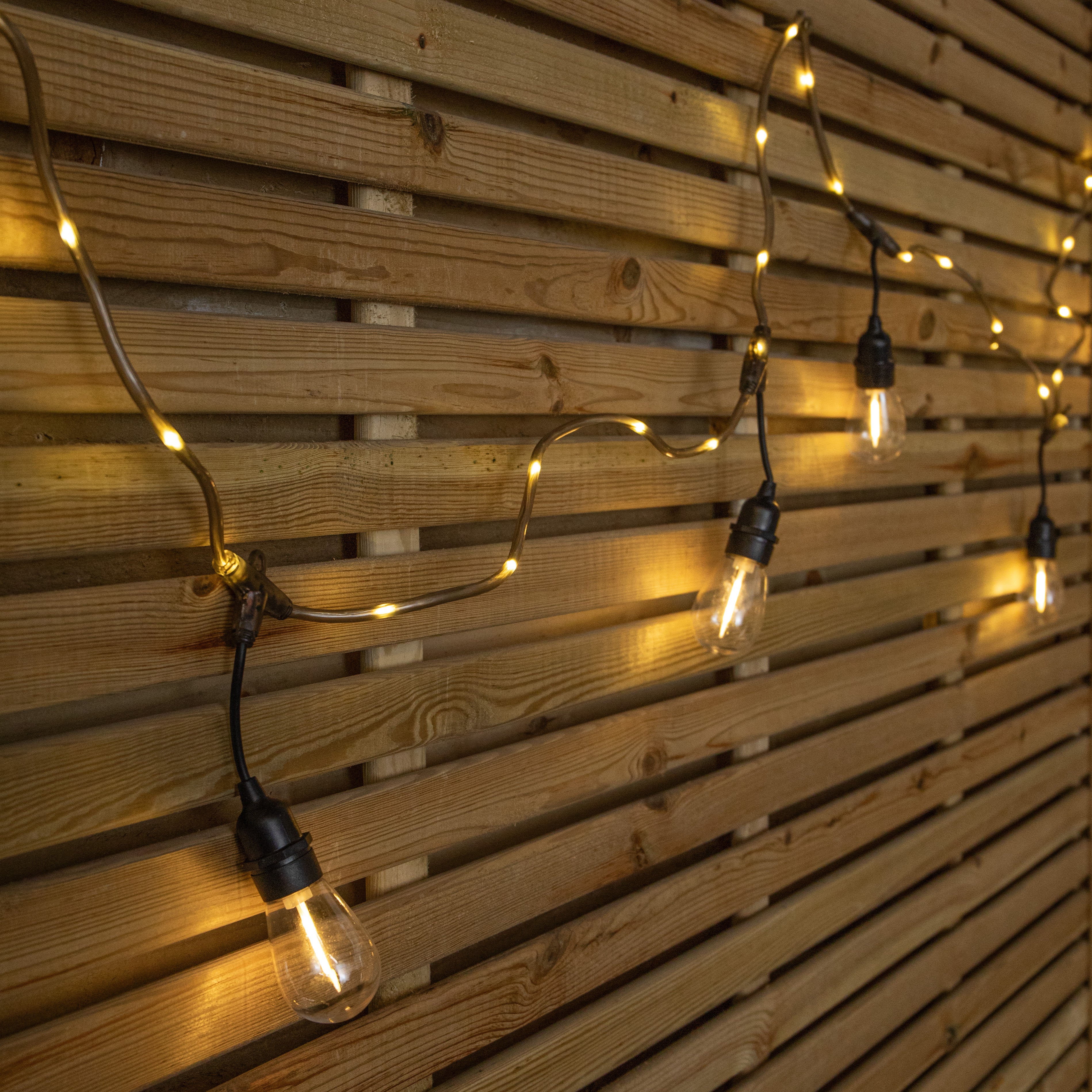 9.5m Set of 20 Connectable Festoon Drop Lights with LED Cable in Warm ...