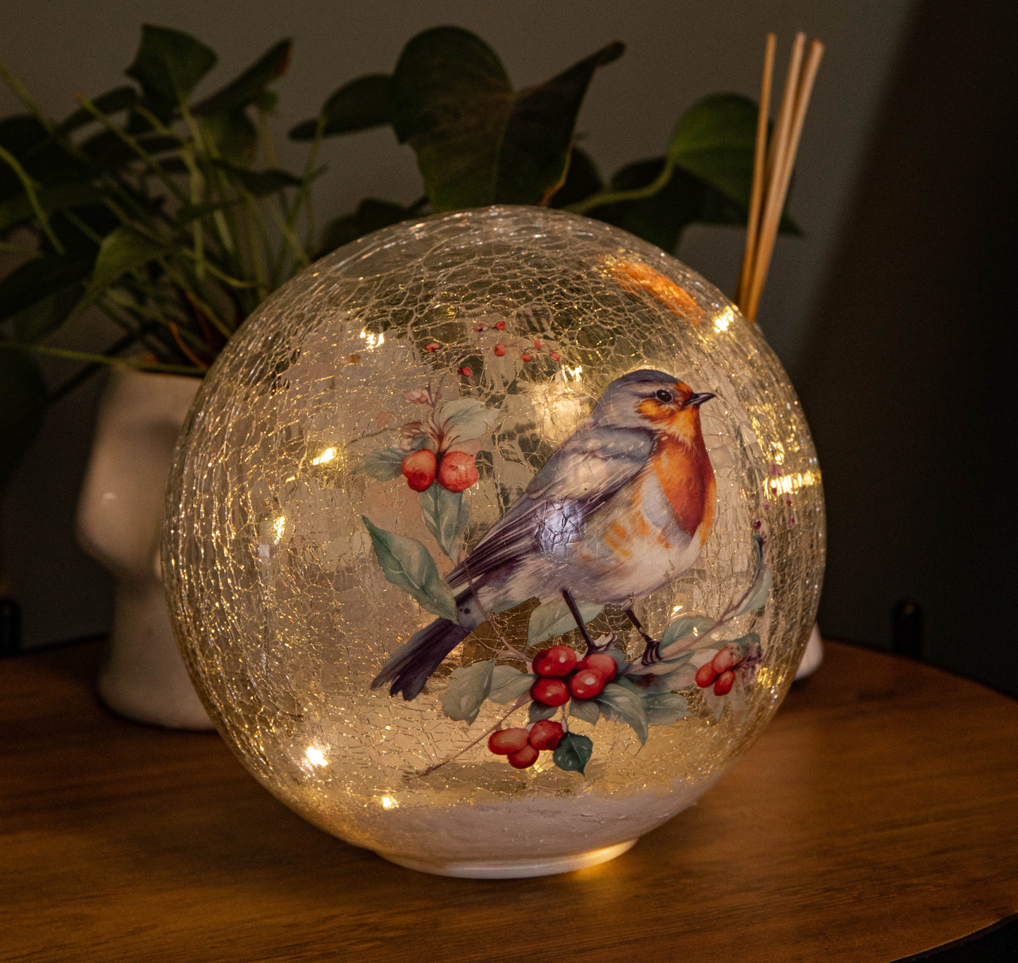 20cm Battery Operated Light up Robin Crackle Glass Ball with 15 Warm White LEDs