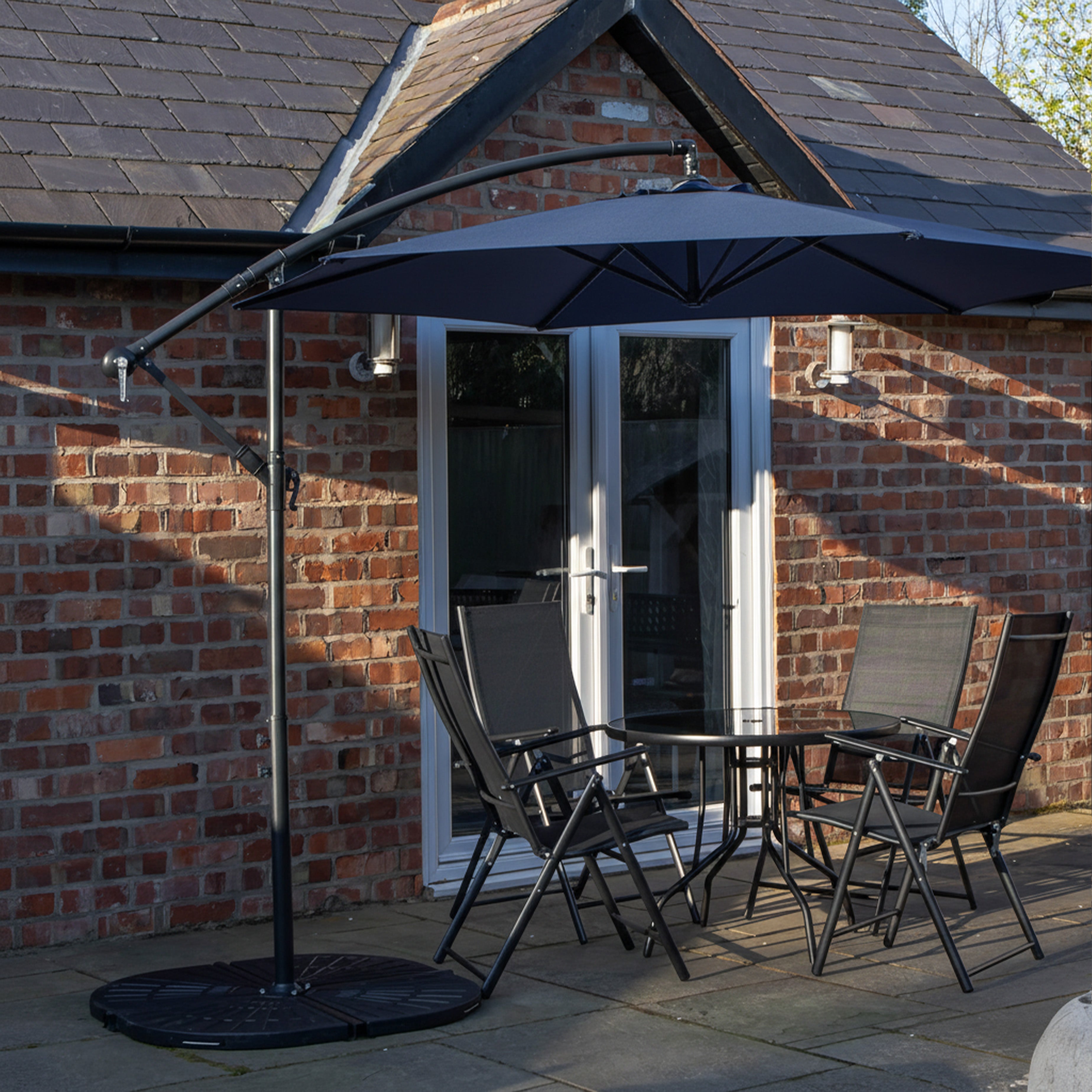 Outdoor 4 Person Round Glass Top Garden Dining Table Chairs With Blue Banana Parasol and Base Set