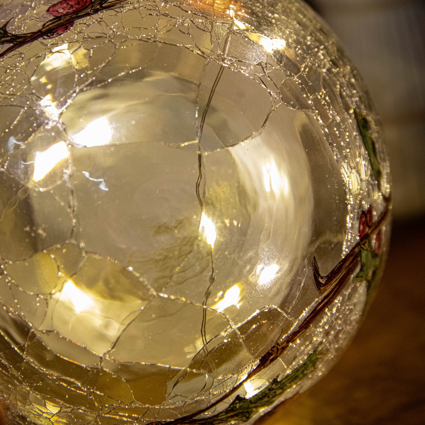 15cm Battery Operated Light up Robin Crackle Glass Ball with 12 Warm White LEDs