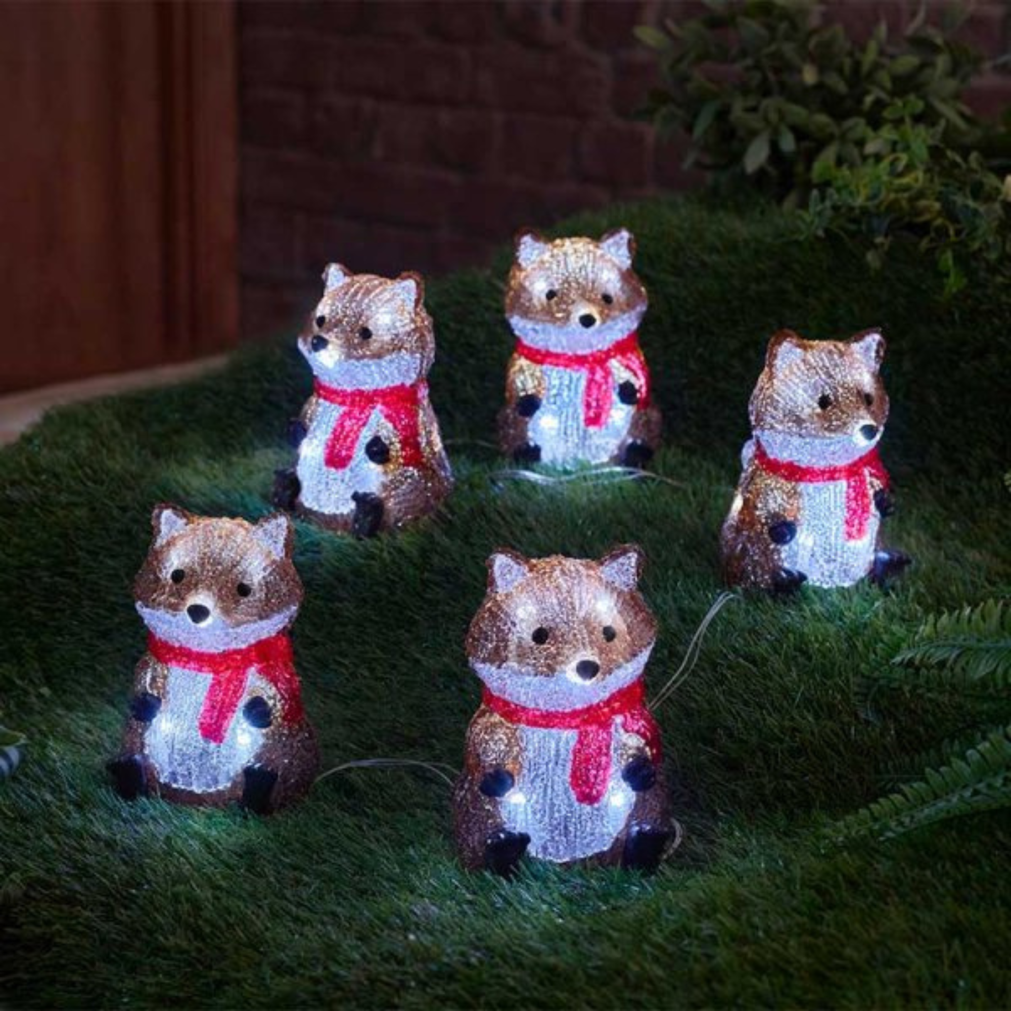 14cm Set of 5 Battery Operated Light up Christmas Fox Ornaments with 40 Cool White LEDs