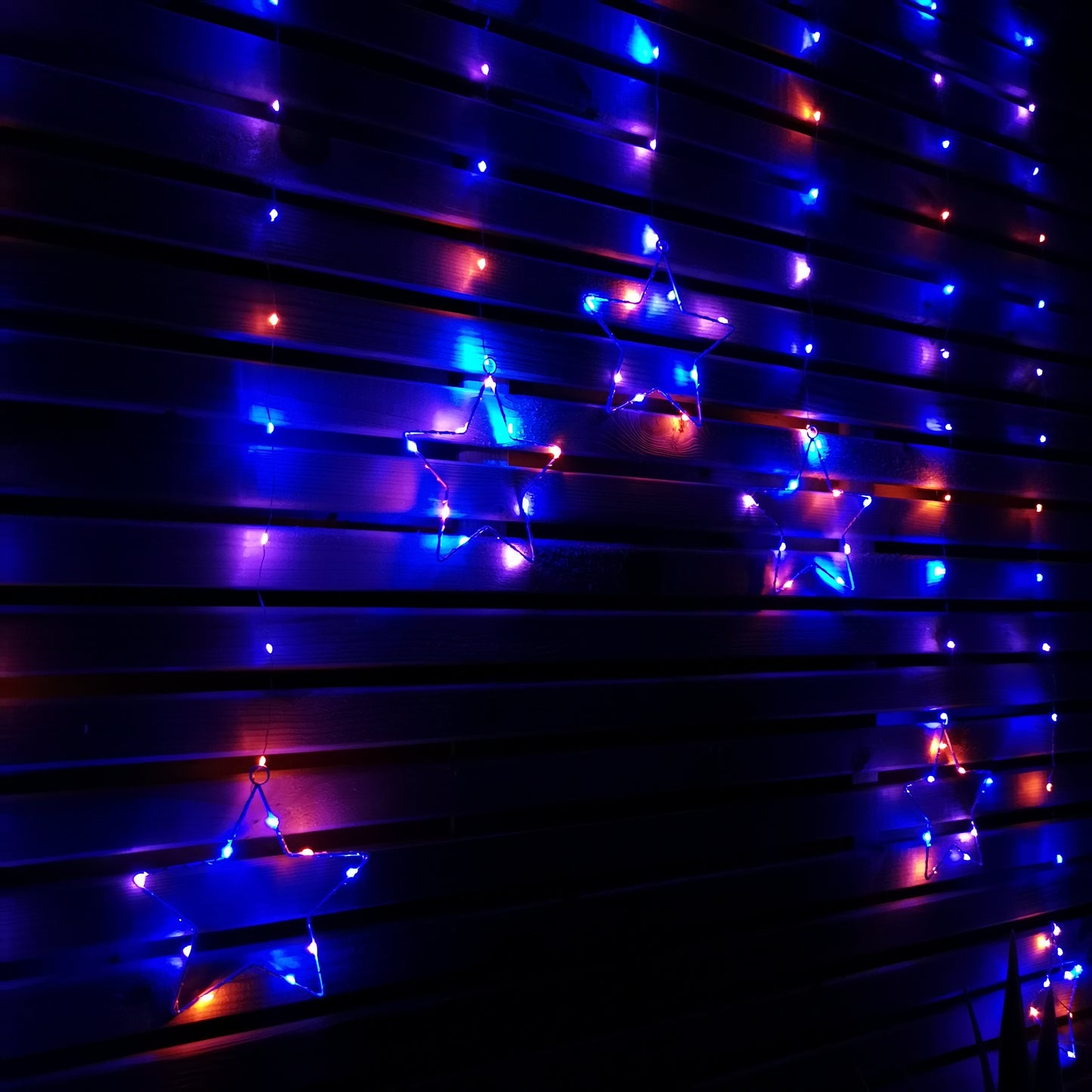 1.2m Battery Operated Christmas Star Curtain Lights with 140 Rainbow LEDs