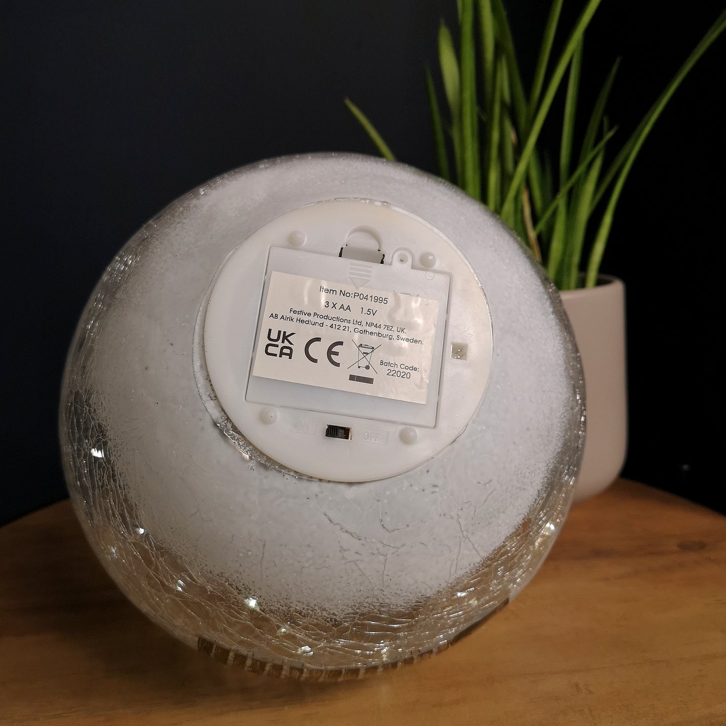 20cm Battery Operated Warm White LED Crackle Effect Ball Christmas Decoration with Postbox