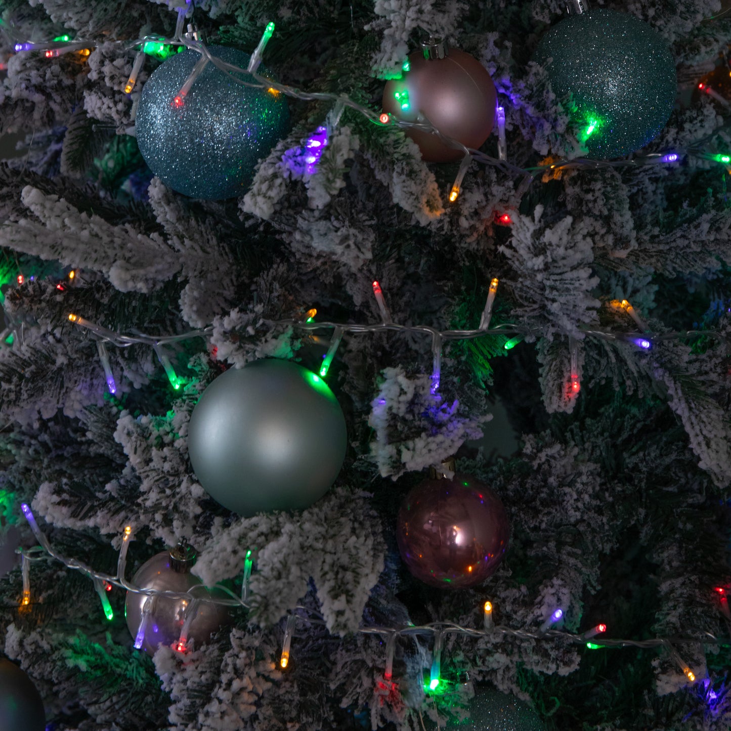 25m 1000 LED TreeBrights Christmas String Lights with Timer in Multi-Coloured on Clear Cable